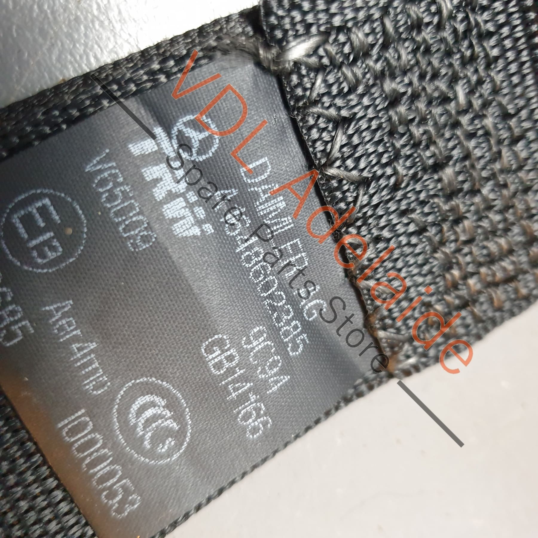 Mercedes W164 Rear Right Seatbelt A1648602385 - Image 2