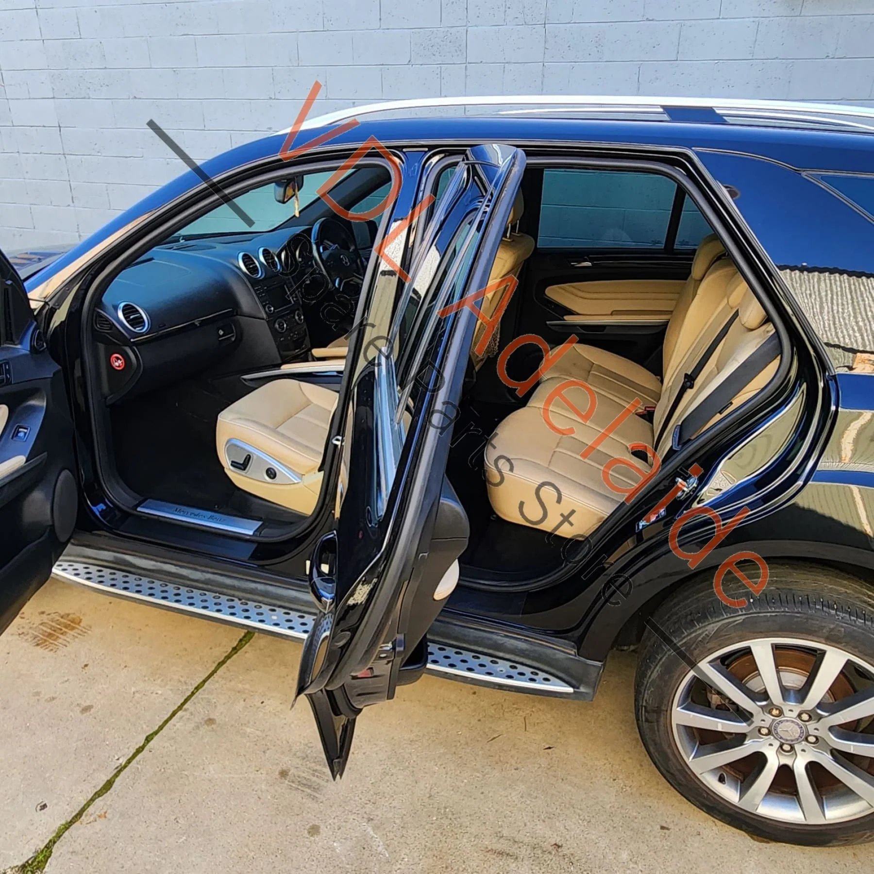 Mercedes W164 Rear Right Seatbelt A1648602385 - Image 3