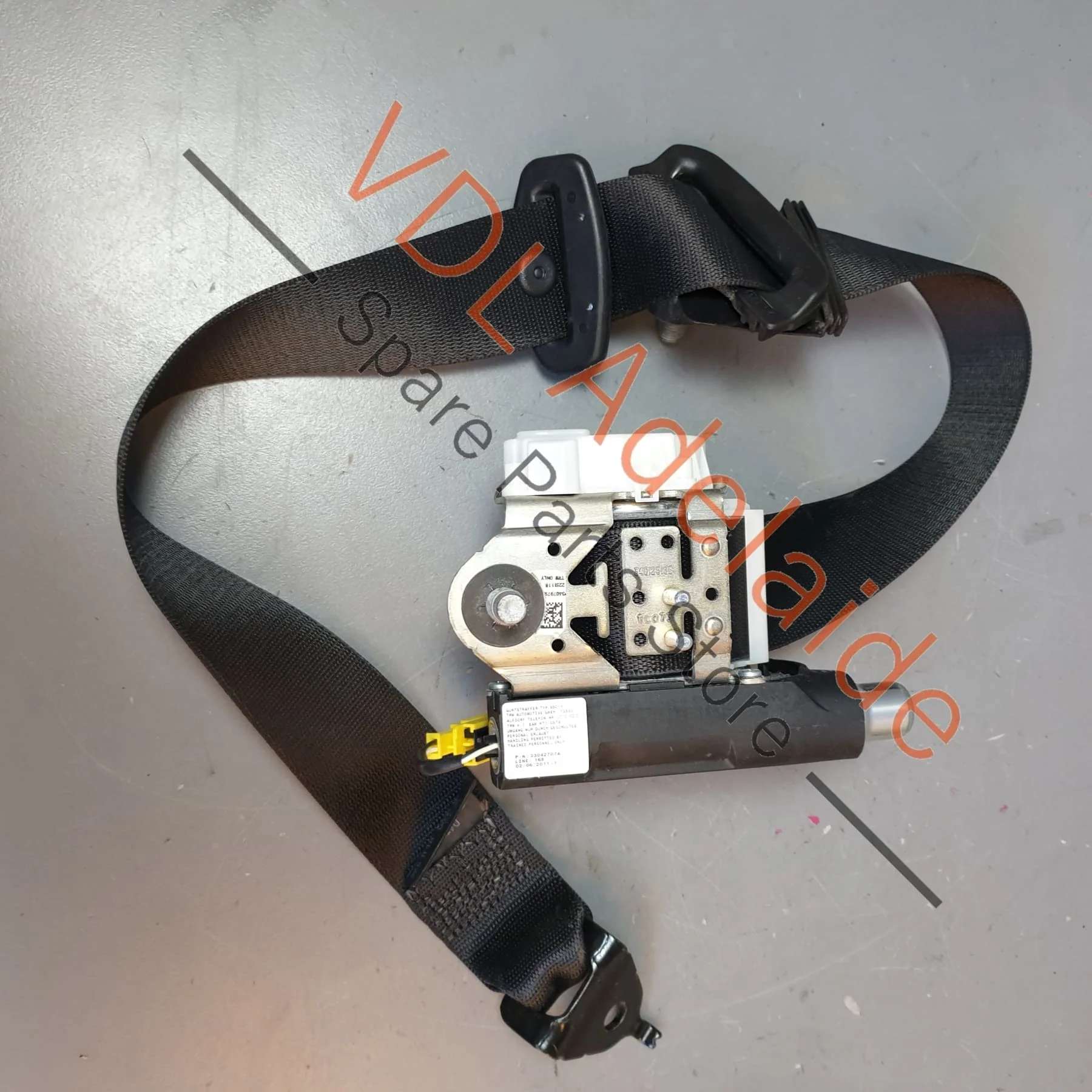Mercedes W164 Rear Right Seatbelt A1648602385 - Image 5