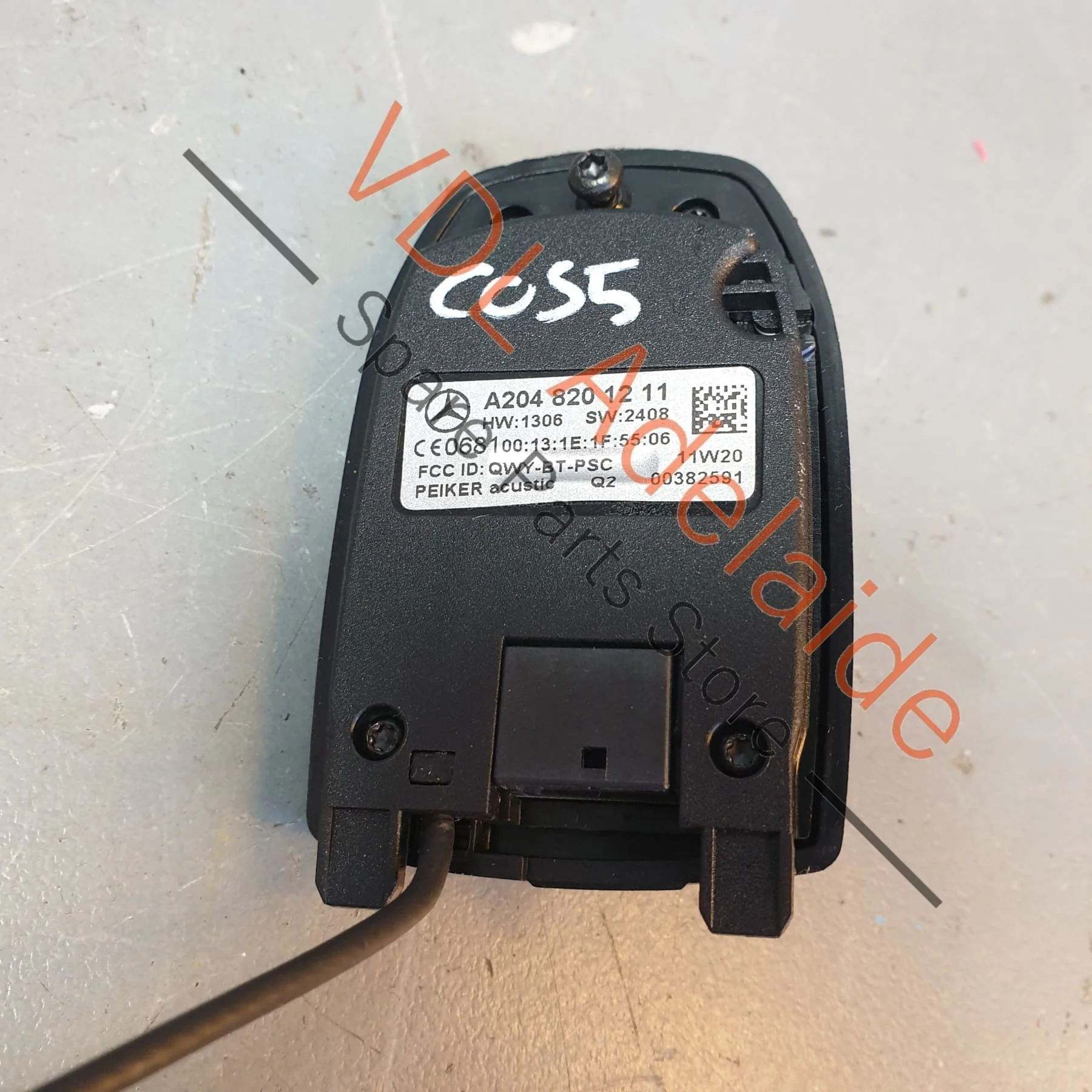 Mercedes W164 Bluetooth Receiver Connection Plug Socket A2048201211 - Image 6