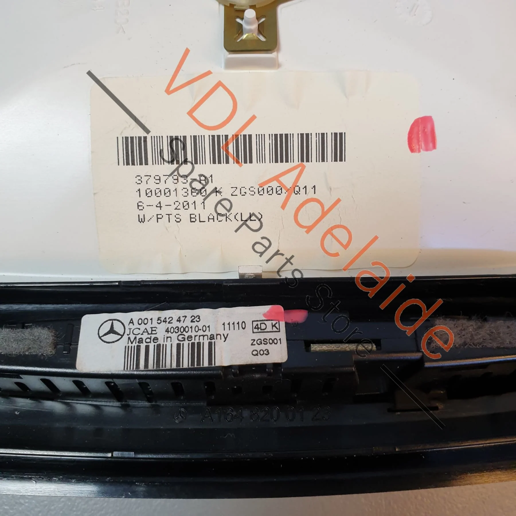 Mercedes W164 Black Interior Dome Reading Light for Rear Passengers A0015424723 - Image 6