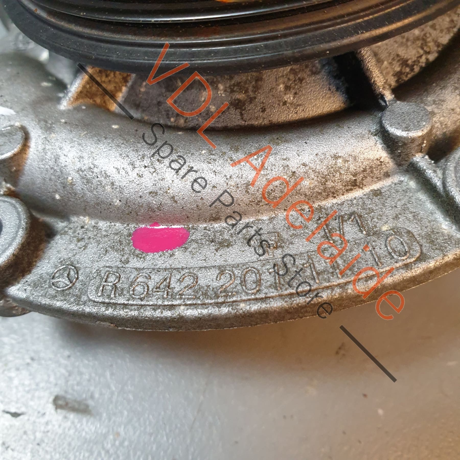Mercedes Benz ML W164 Sprinter OM642 Diesel 3.0 Water Coolant Pump R6422011110 - Image 2