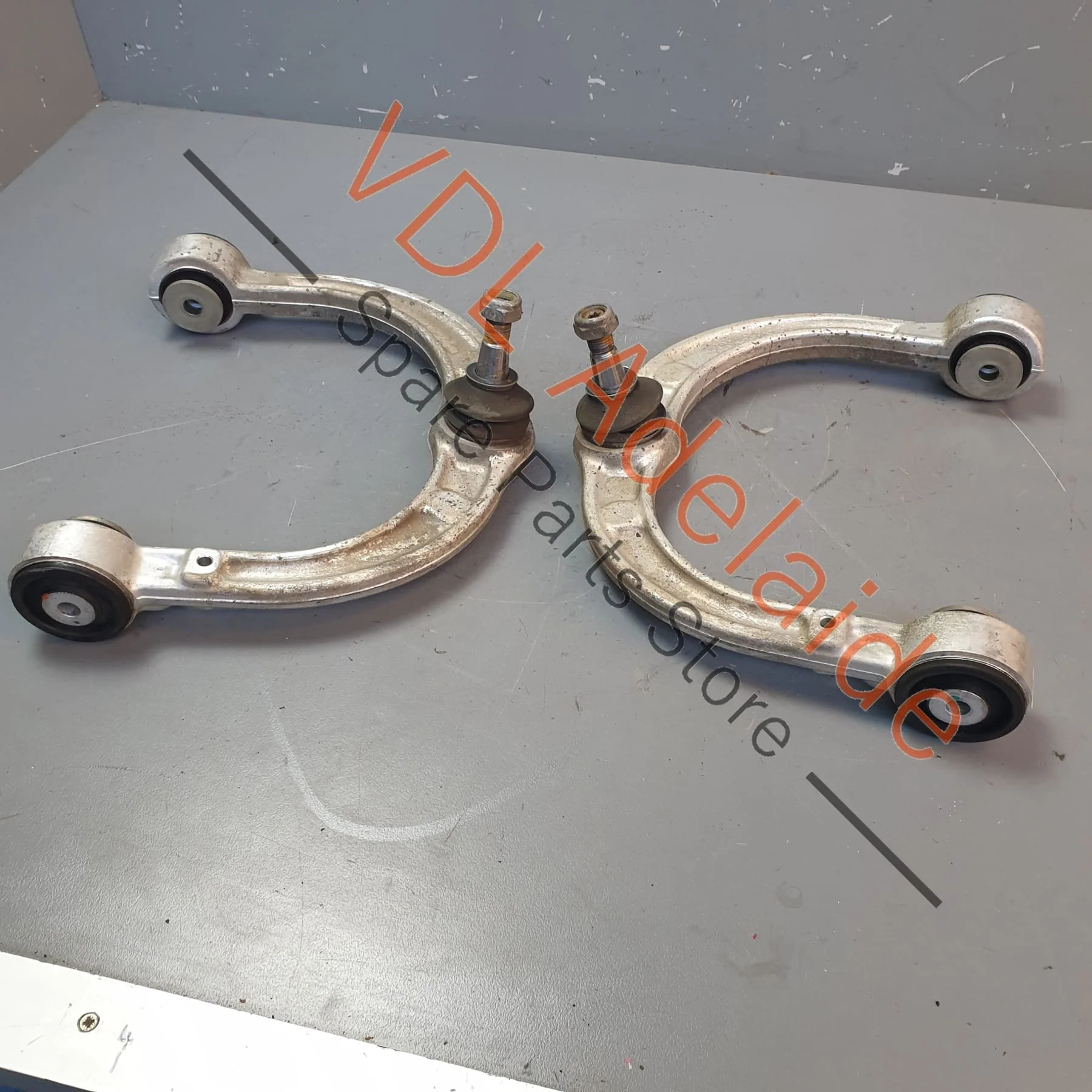 Mercedes W164 Pair of Genuine OEM Front Upper Control Arms A2513300807 A2513300707 - Image 2