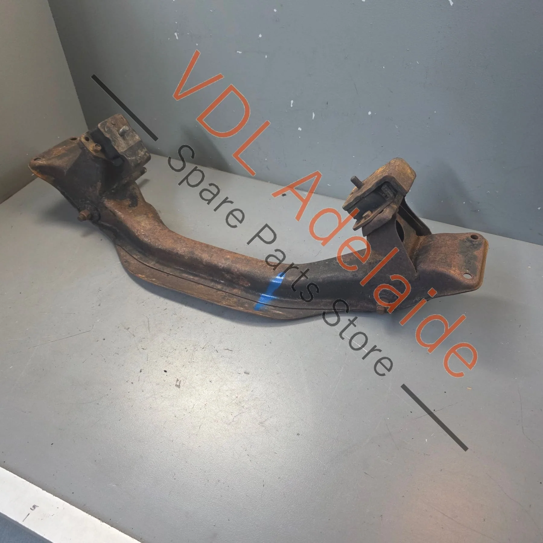 Datsun 1600 510 Bluebird 1968-1972 Front Engine Crossmember With Control Arm Mounting Rods - Image 4