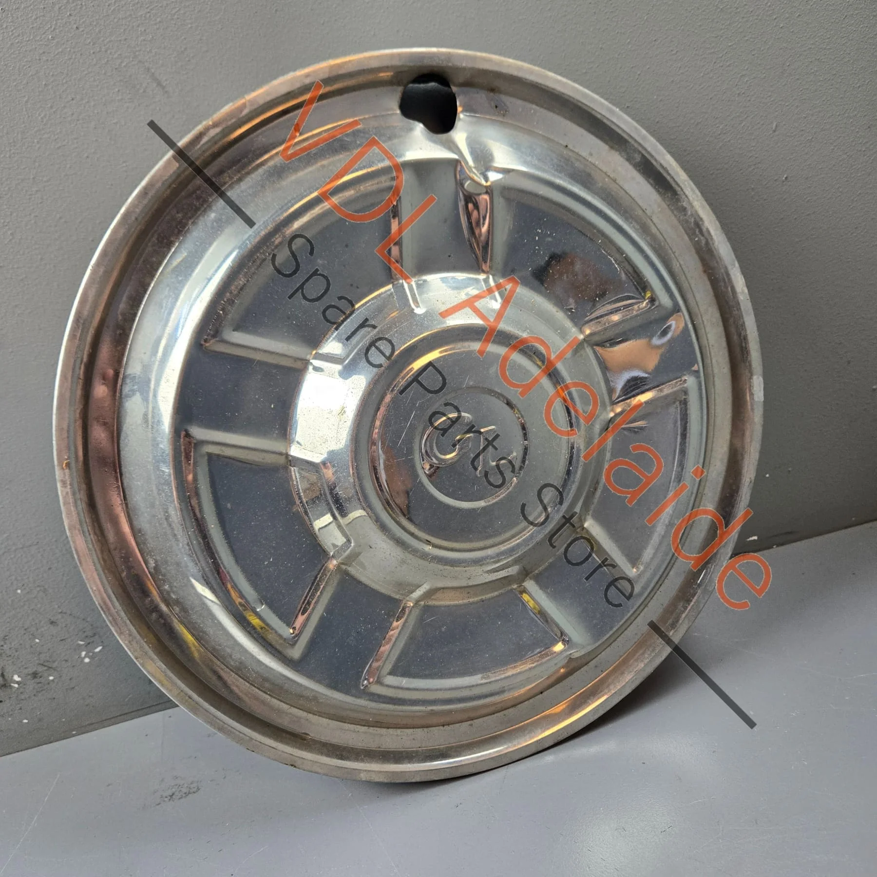 Datsun 1600 510 GL 13 inch Hubcap - Image 3
