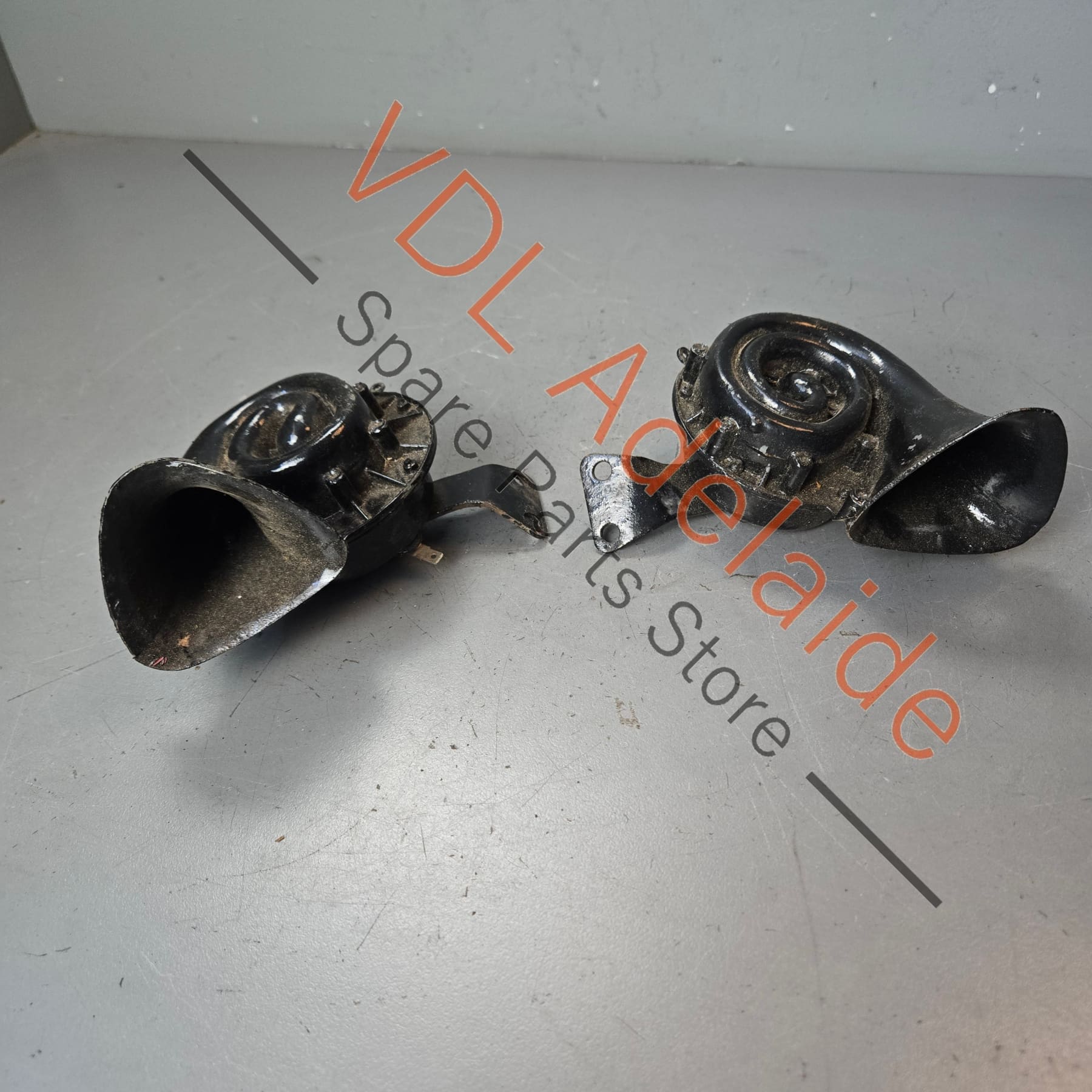 Datsun 1600 510 Pair of Original Horns 1968-1972 - Image 2