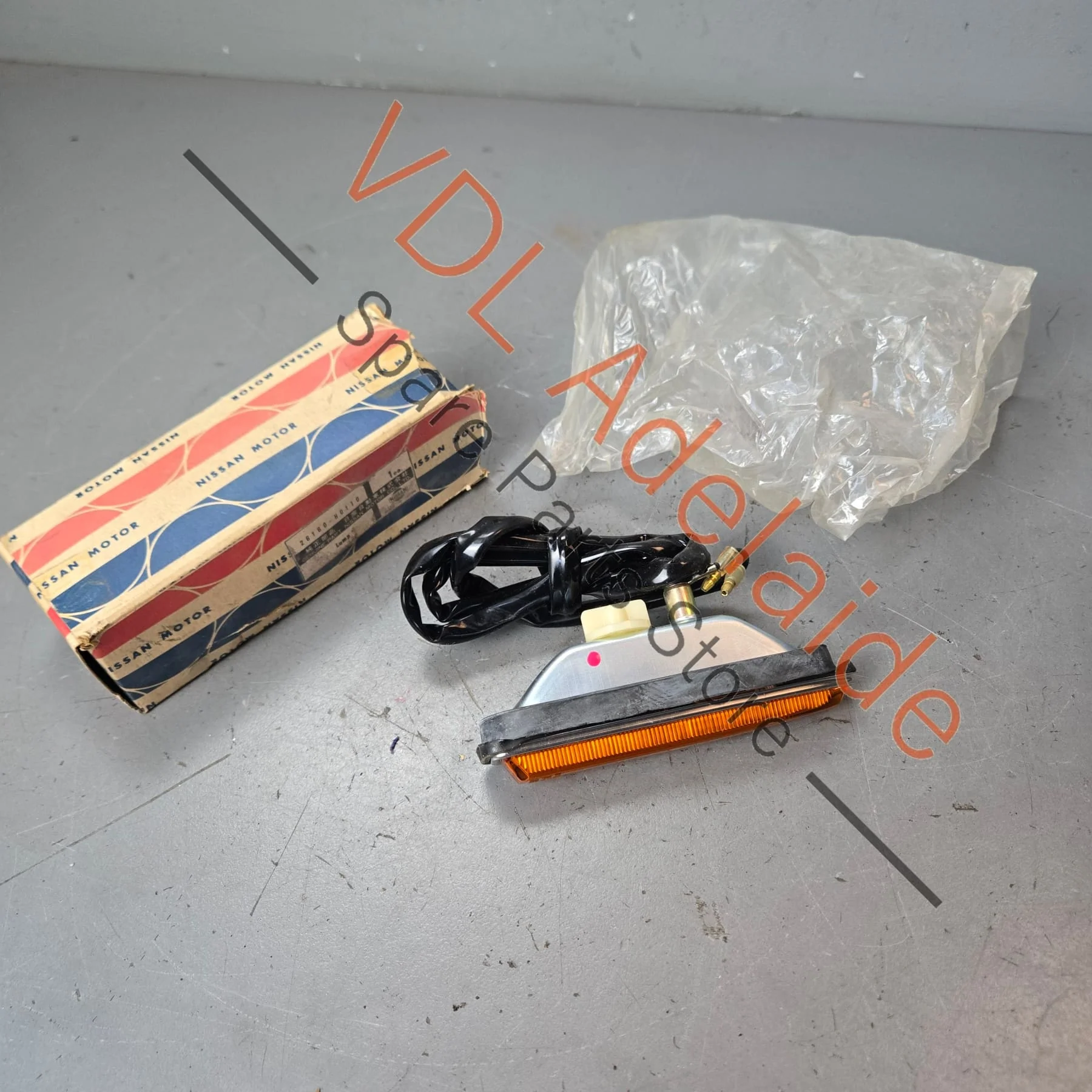NOS Genuine Datsun 510 1600 Bluebird Front Fender Indicator Assembly New Never Fitted
