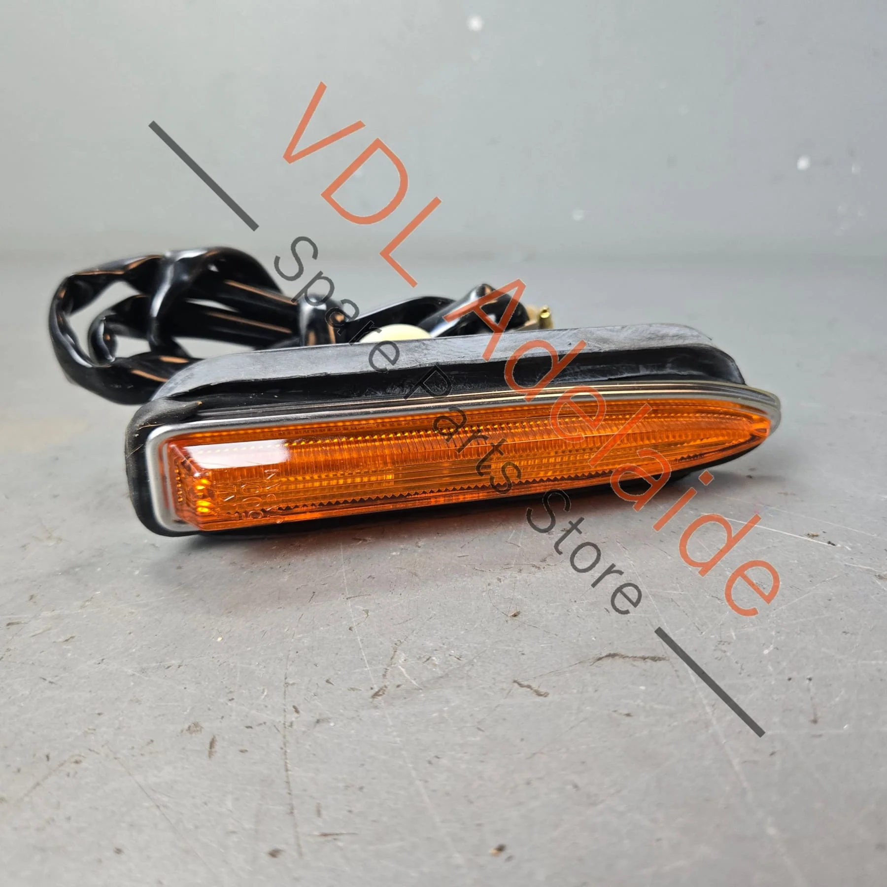 NOS Genuine Datsun 510 1600 Bluebird Front Fender Indicator Assembly New Never Fitted - Image 2