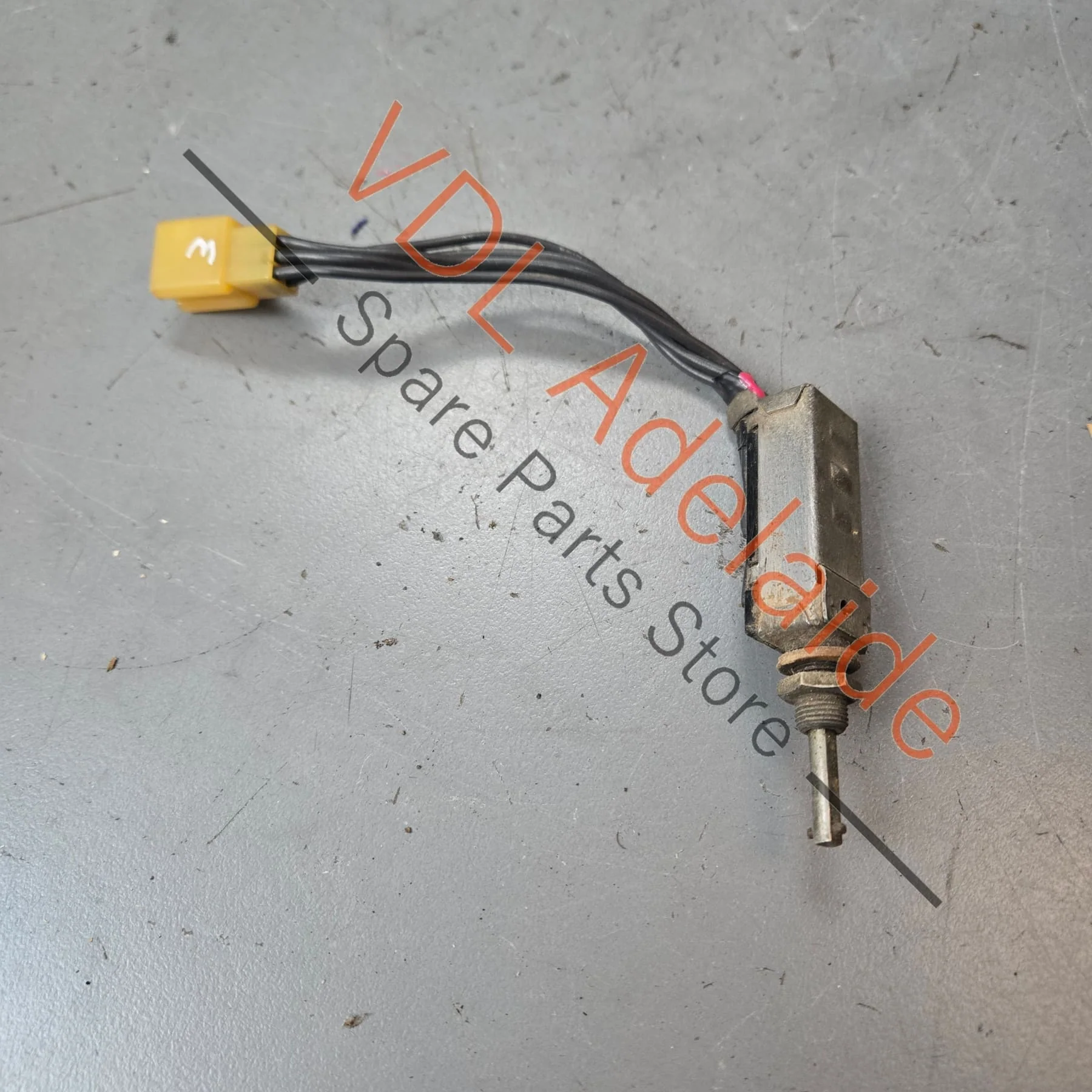 Original Datsun 1600 510 Intermittent Wiper and Windscreen Washer Switch 1969-1972