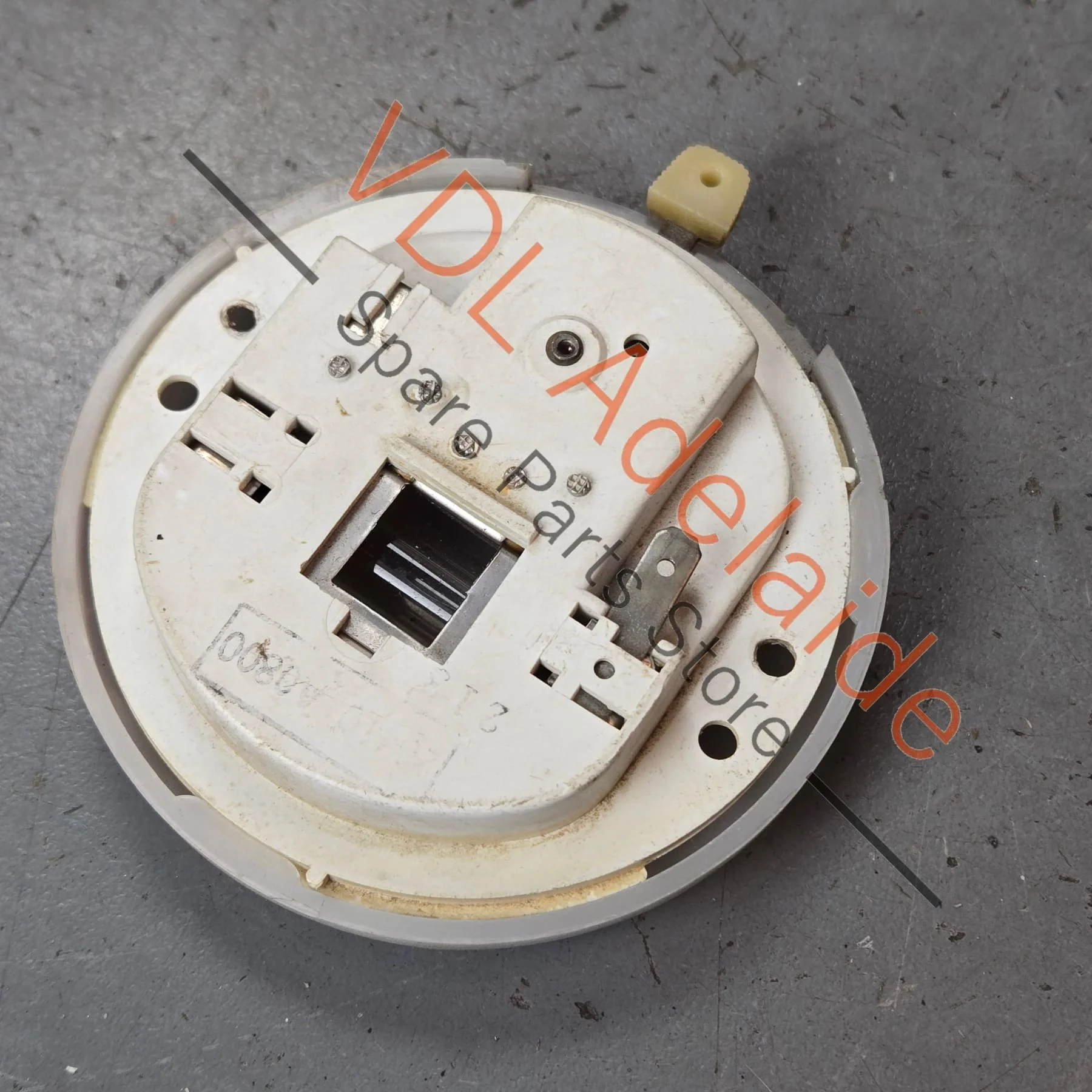 Datsun 1600 510 Original Dome Light (previously repaired) - Image 4