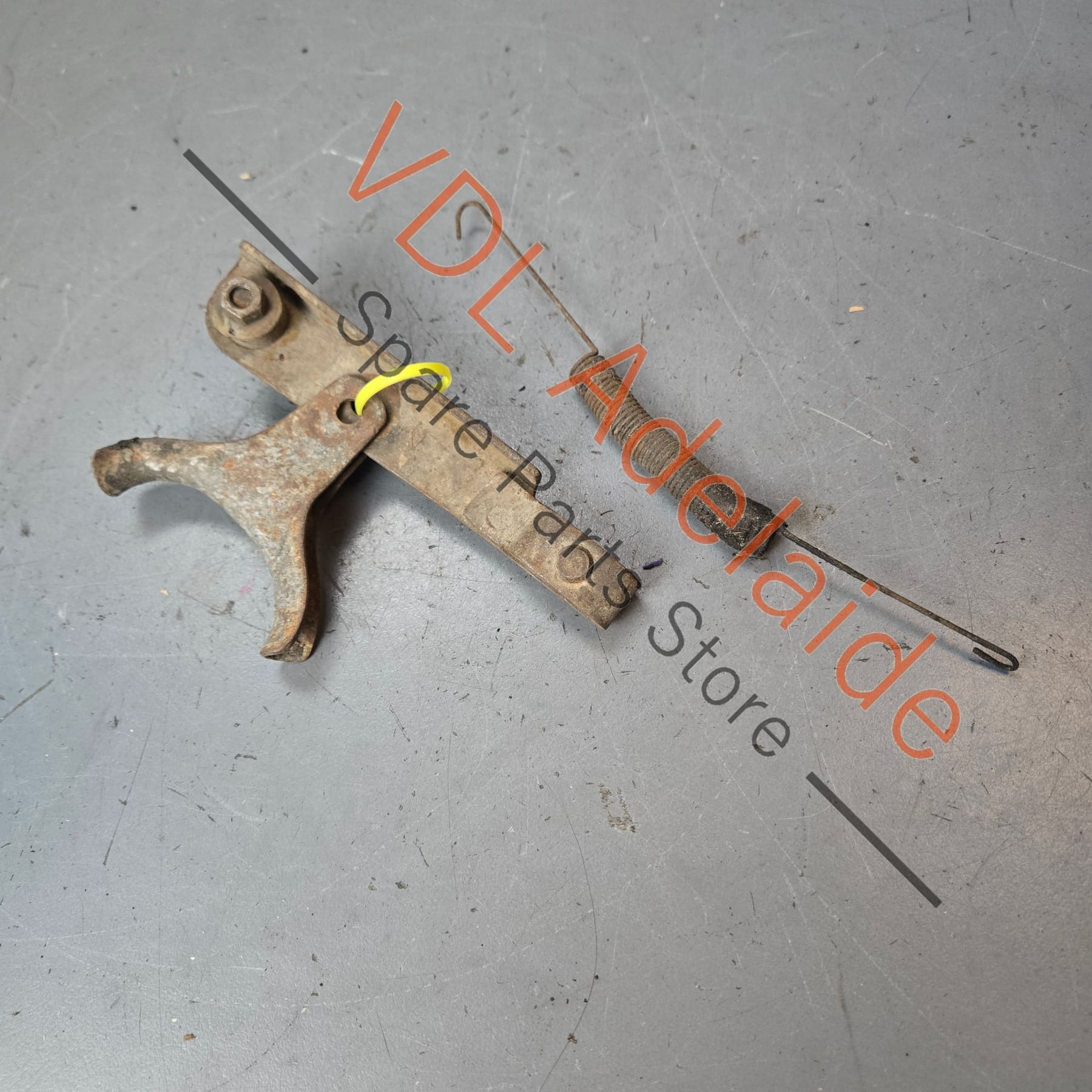 Datsun 1600 Cable Handbrake Lever Assembly with Return Spring - Image 2
