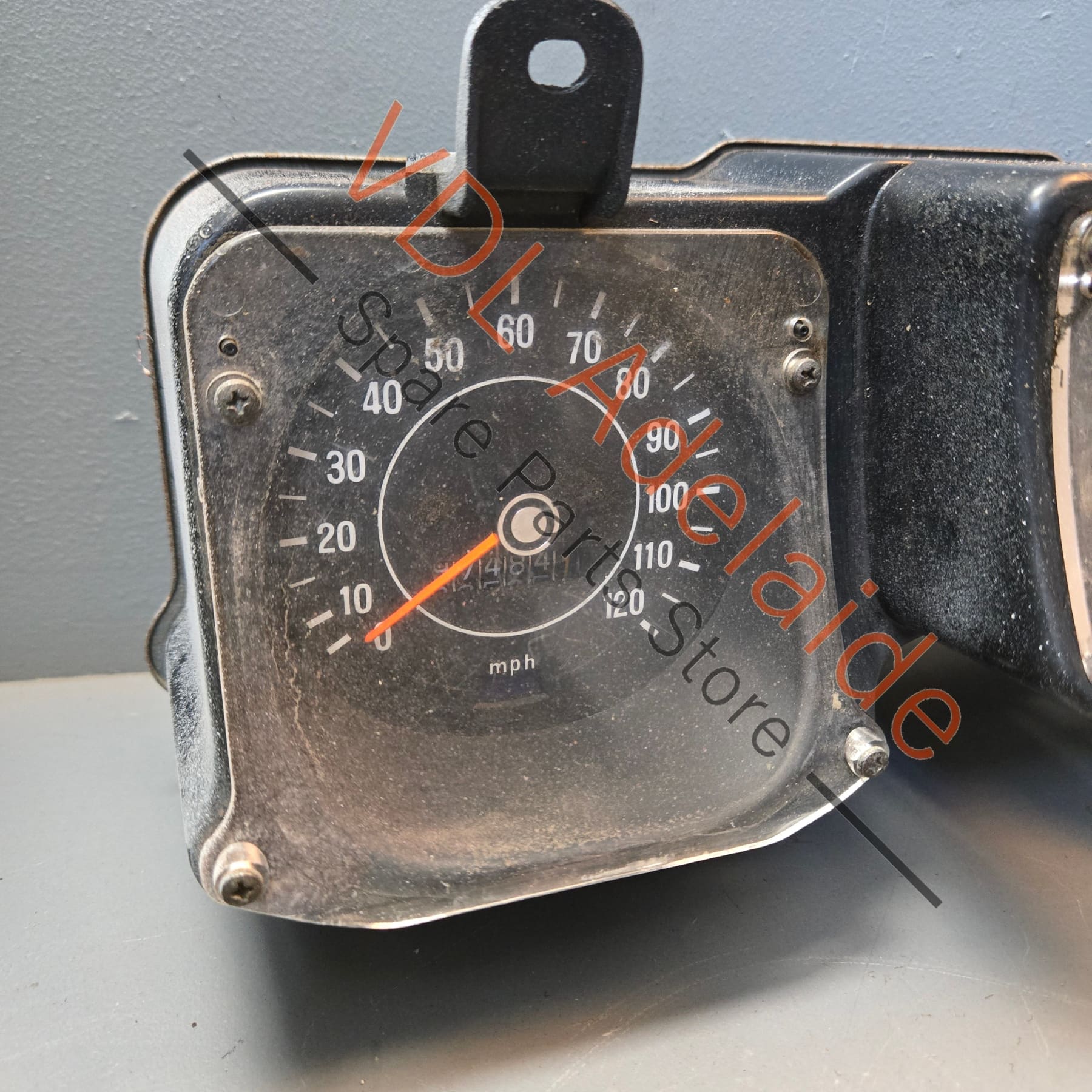 Datsun 1600 510 1970-1972 Original 120 MPH Dashboard Gauge Cluster - Image 2