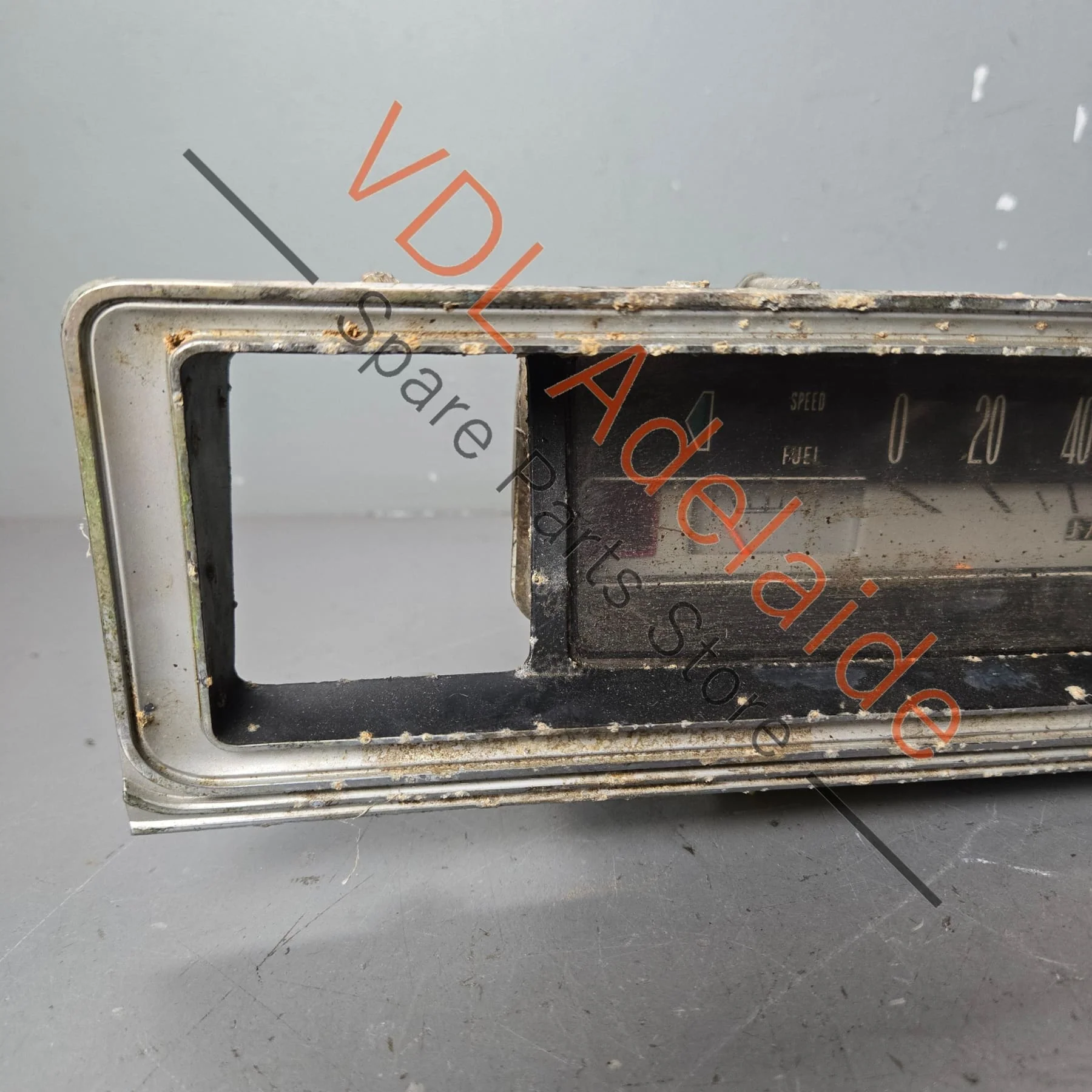 Datsun 1600 510 1968-1969 Original 120 MPH Dashboard Gauge Cluster Early Type - Image 2