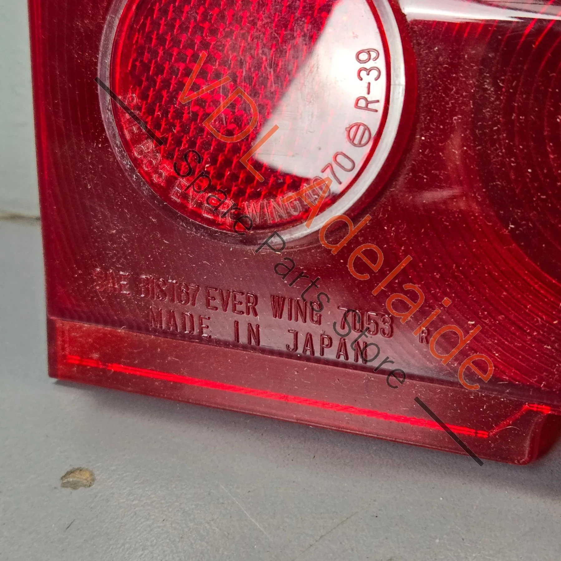 NOS Datsun 1600 510 Bluebird Original 1968 Model Tail Lamp Light Lens RHS - Image 3