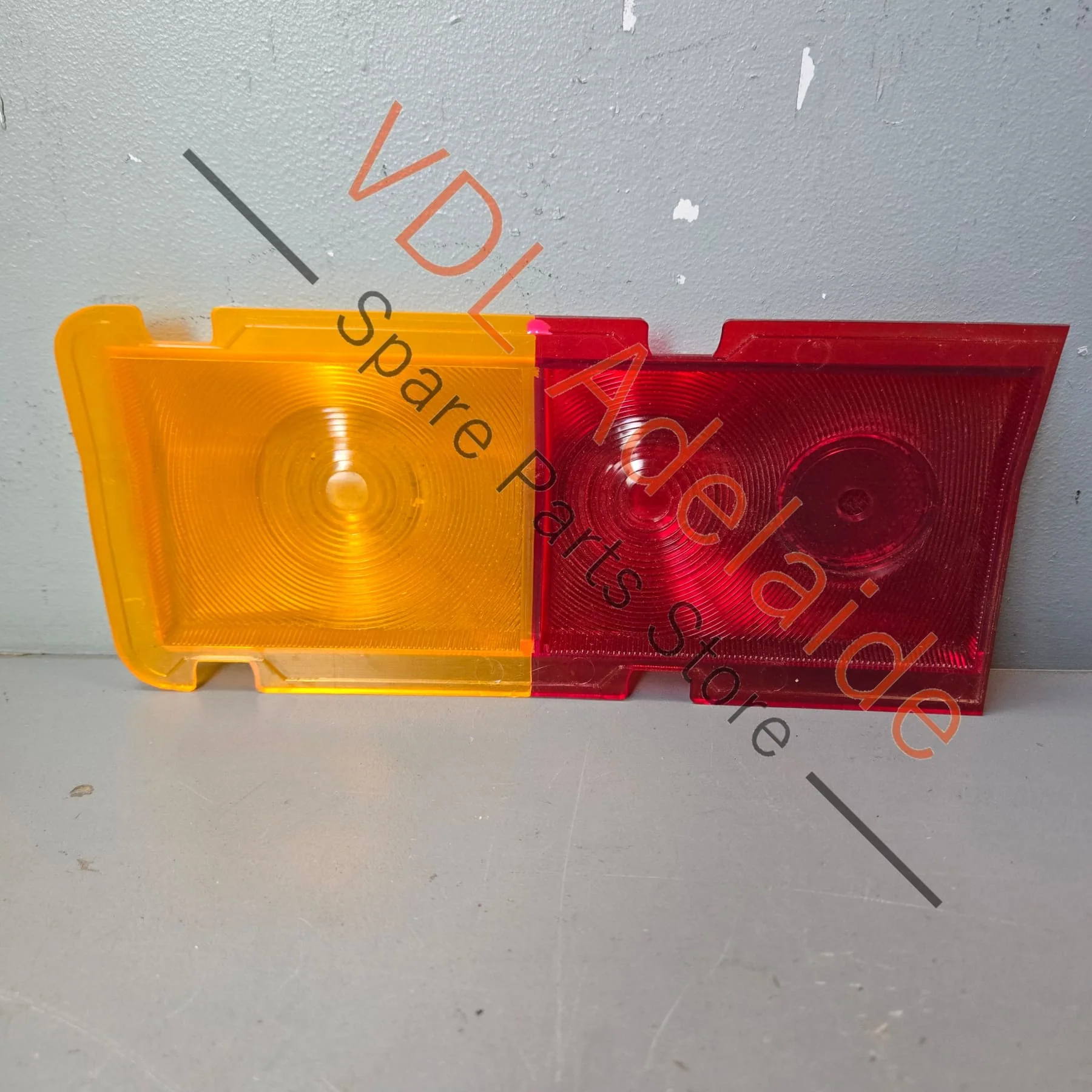 NOS Datsun 1600 510 Bluebird Original 1968 Model Tail Lamp Light Lens RHS - Image 4
