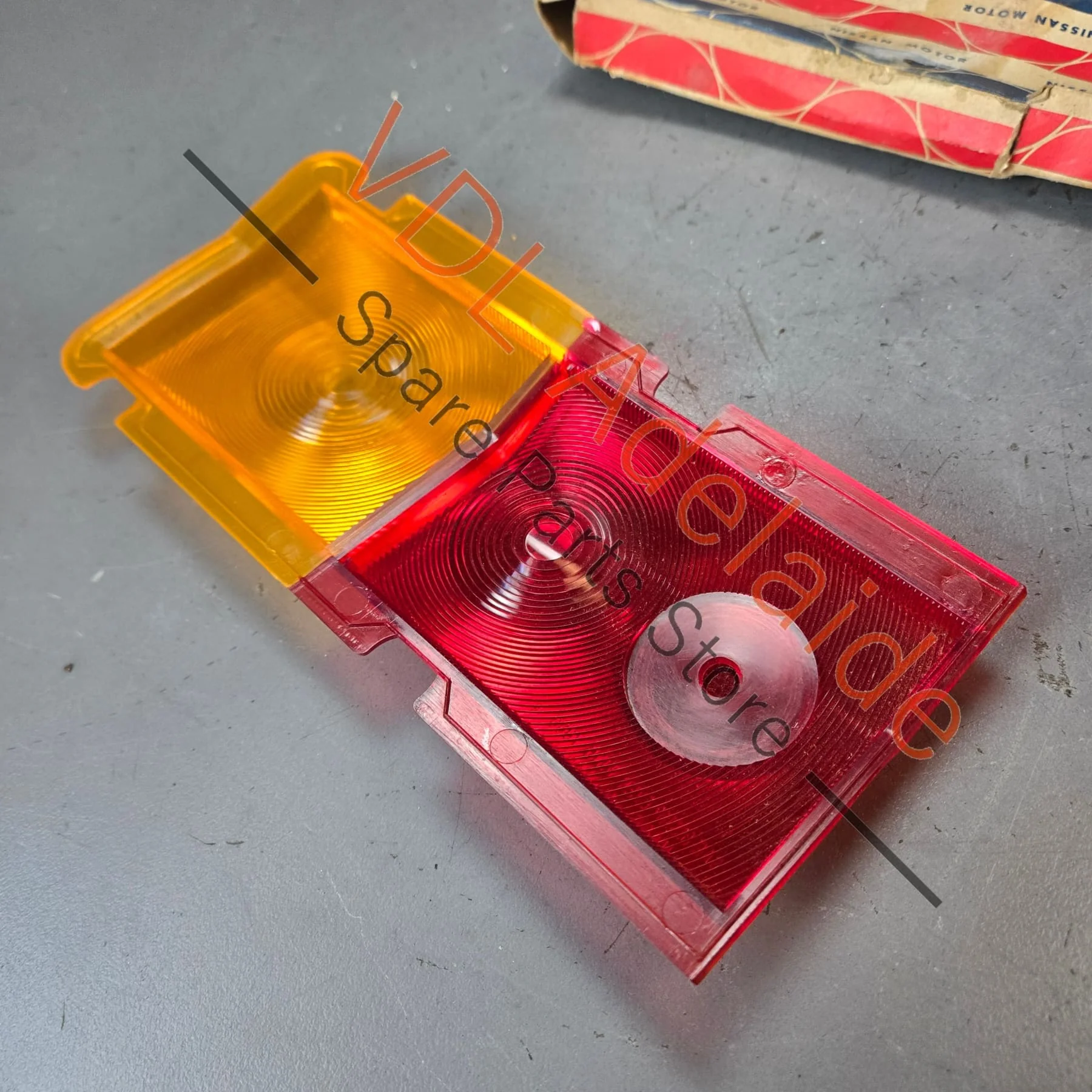 NOS Datsun 1600 510 Bluebird Original 1968 Model Tail Lamp Light Lens RHS - Image 5