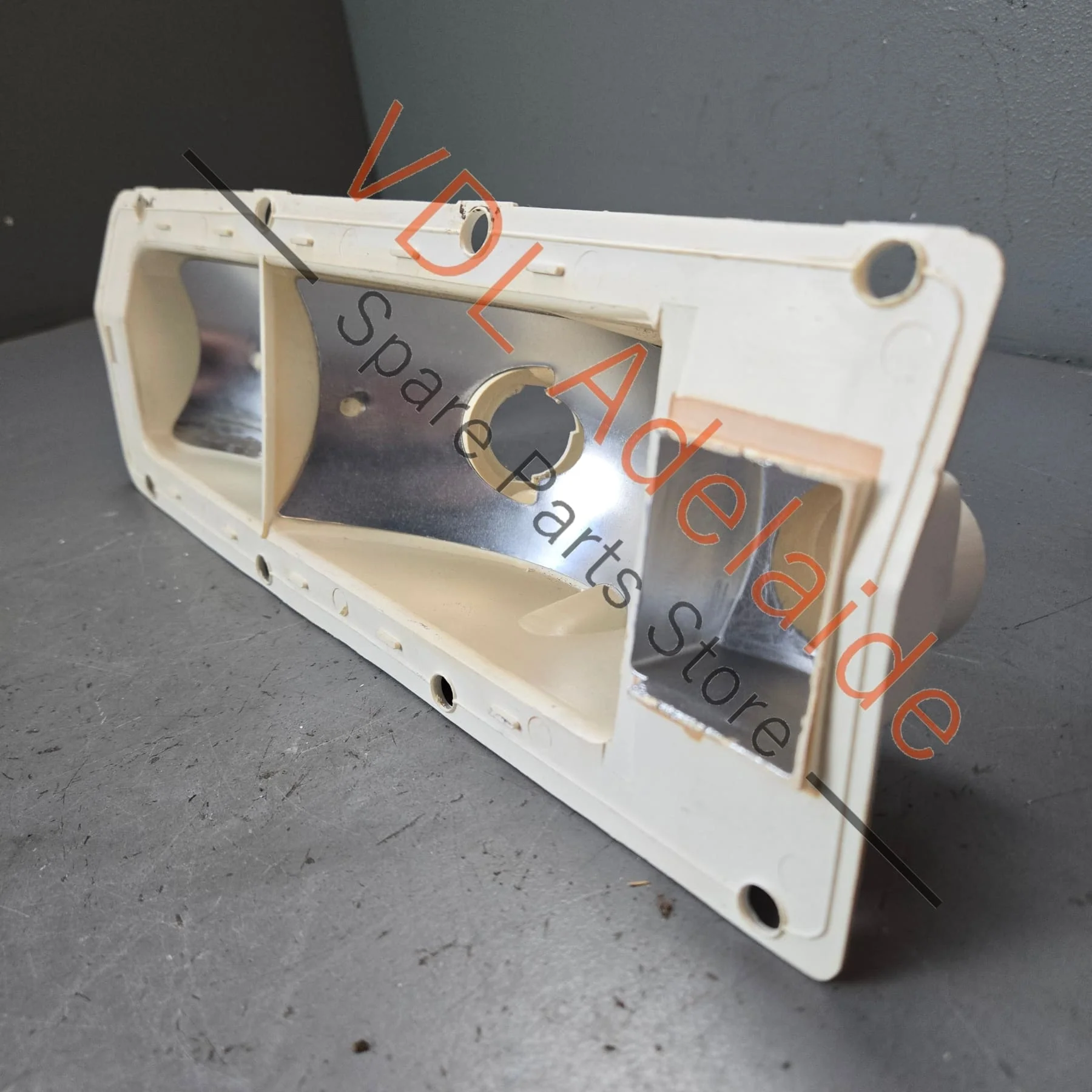 Datsun 1600 510 Rear Left Tail Light Backing Back Housing Bulb Holder #01