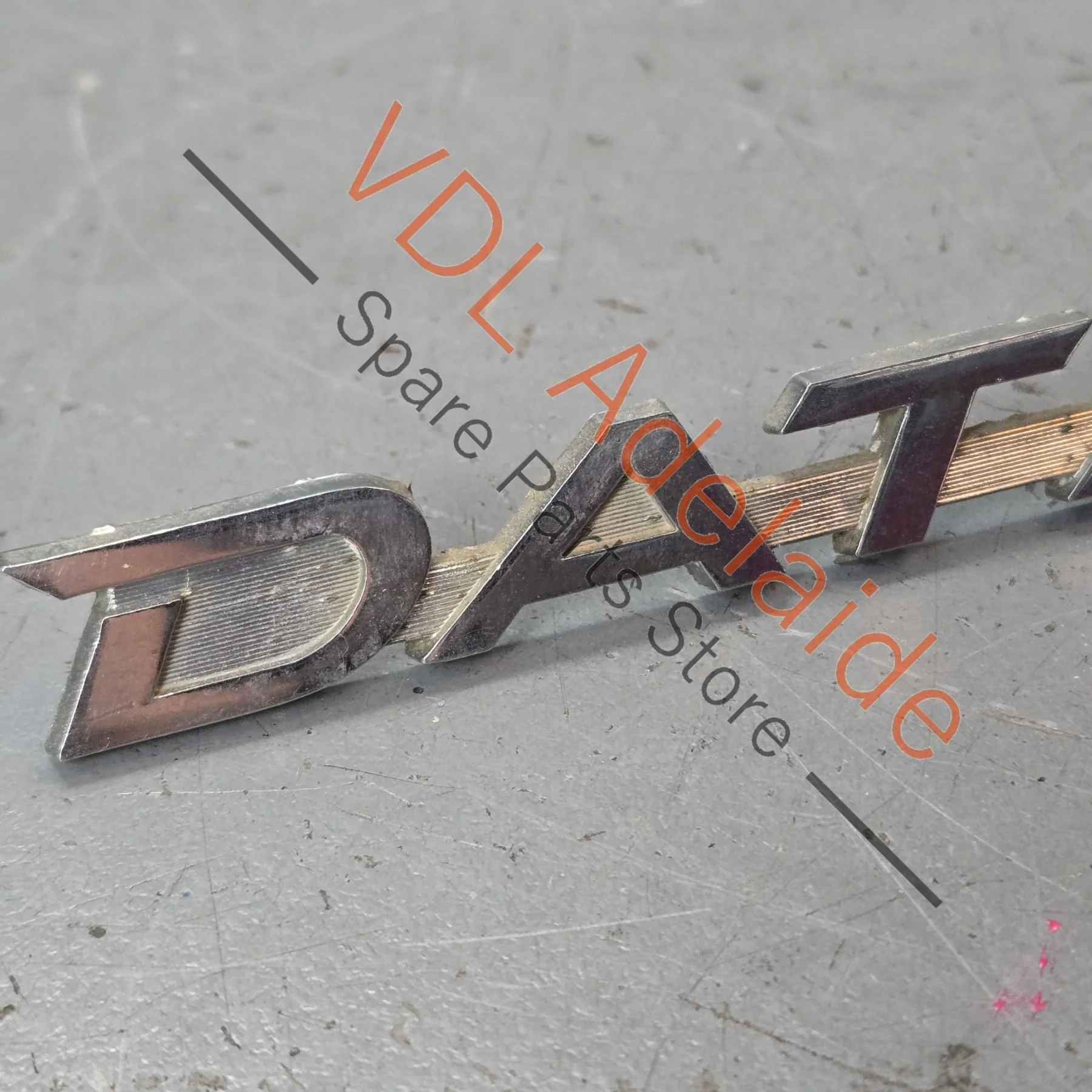 Datsun 1600 510 Front Quarter Fender Panel Badge Emblem Genuine Cast Chrome #02 - Image 3