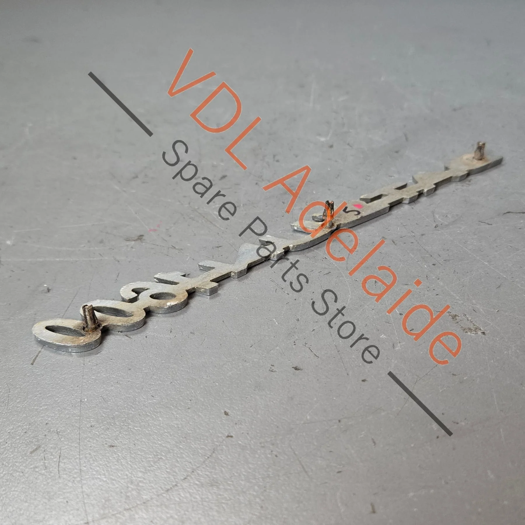 Datsun 1600 510 Front Quarter Fender Panel Badge Emblem Genuine Cast Chrome #05 - Image 7