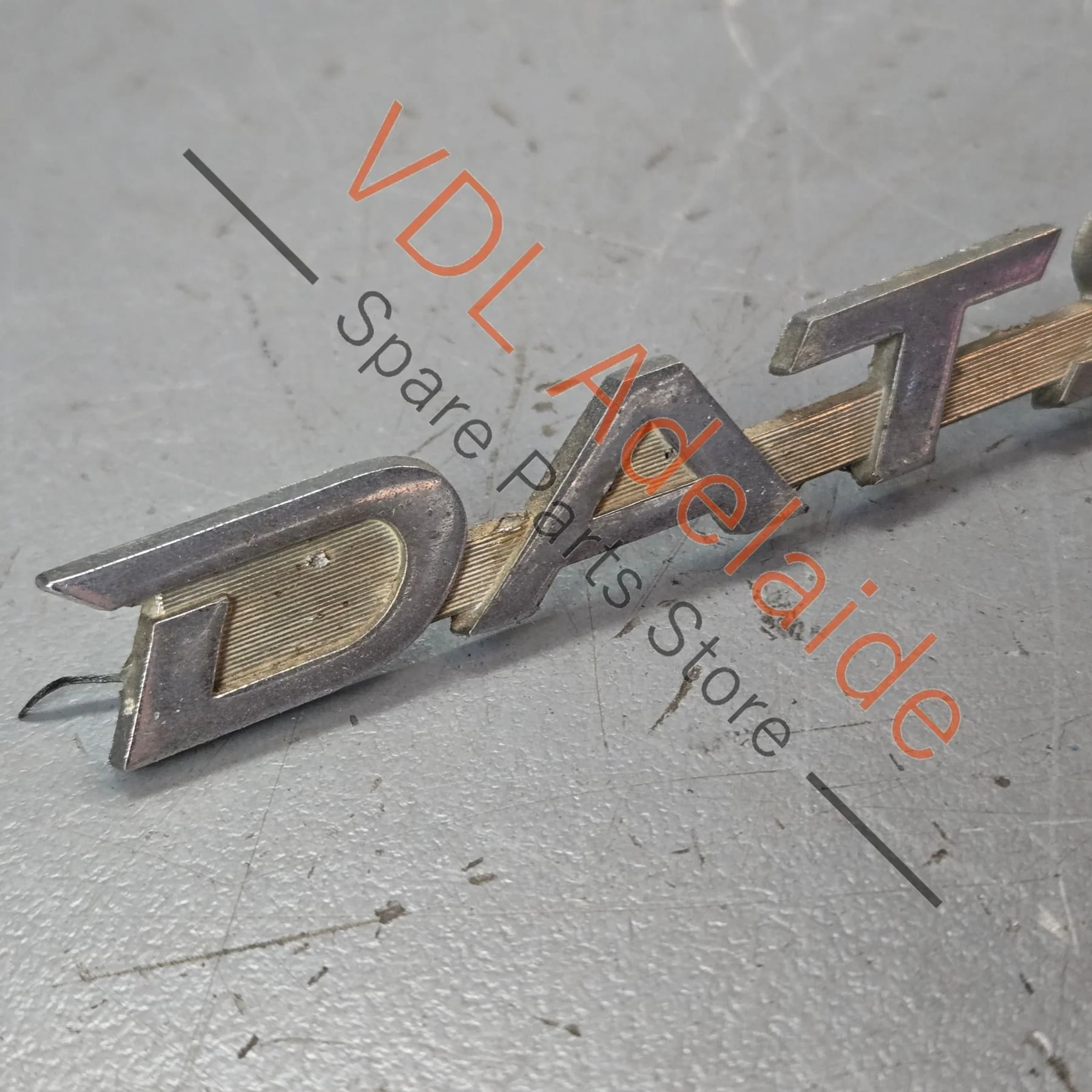 Datsun 1600 510 Front Quarter Fender Panel Badge Emblem Genuine Cast Chrome #07 - Image 3
