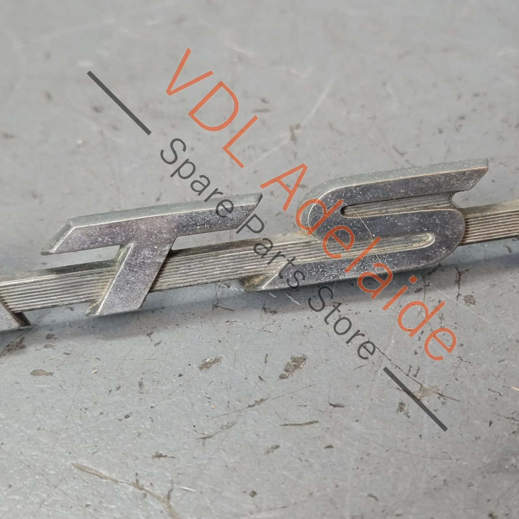 Datsun 1600 510 Rear Trunk Boot Lid Panel Badge Emblem Genuine Chrome #02 - Image 4