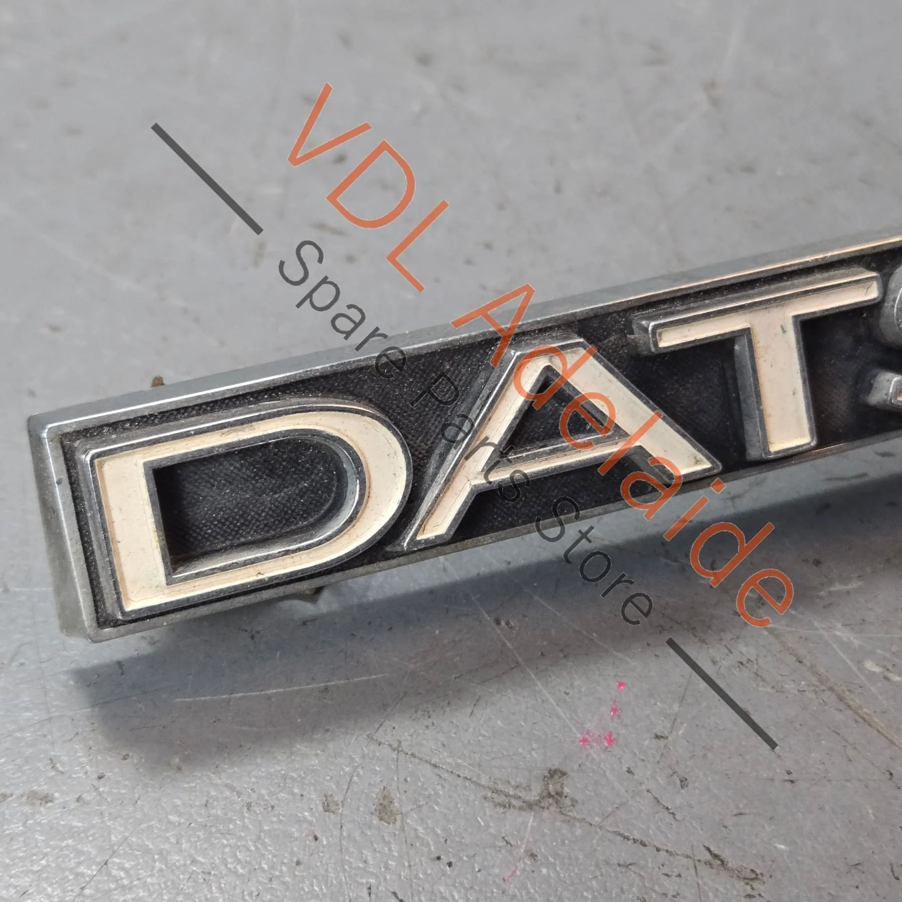 Datsun 1600 510 Front Radiator Grille Badge Emblem Genuine Chrome - Image 3