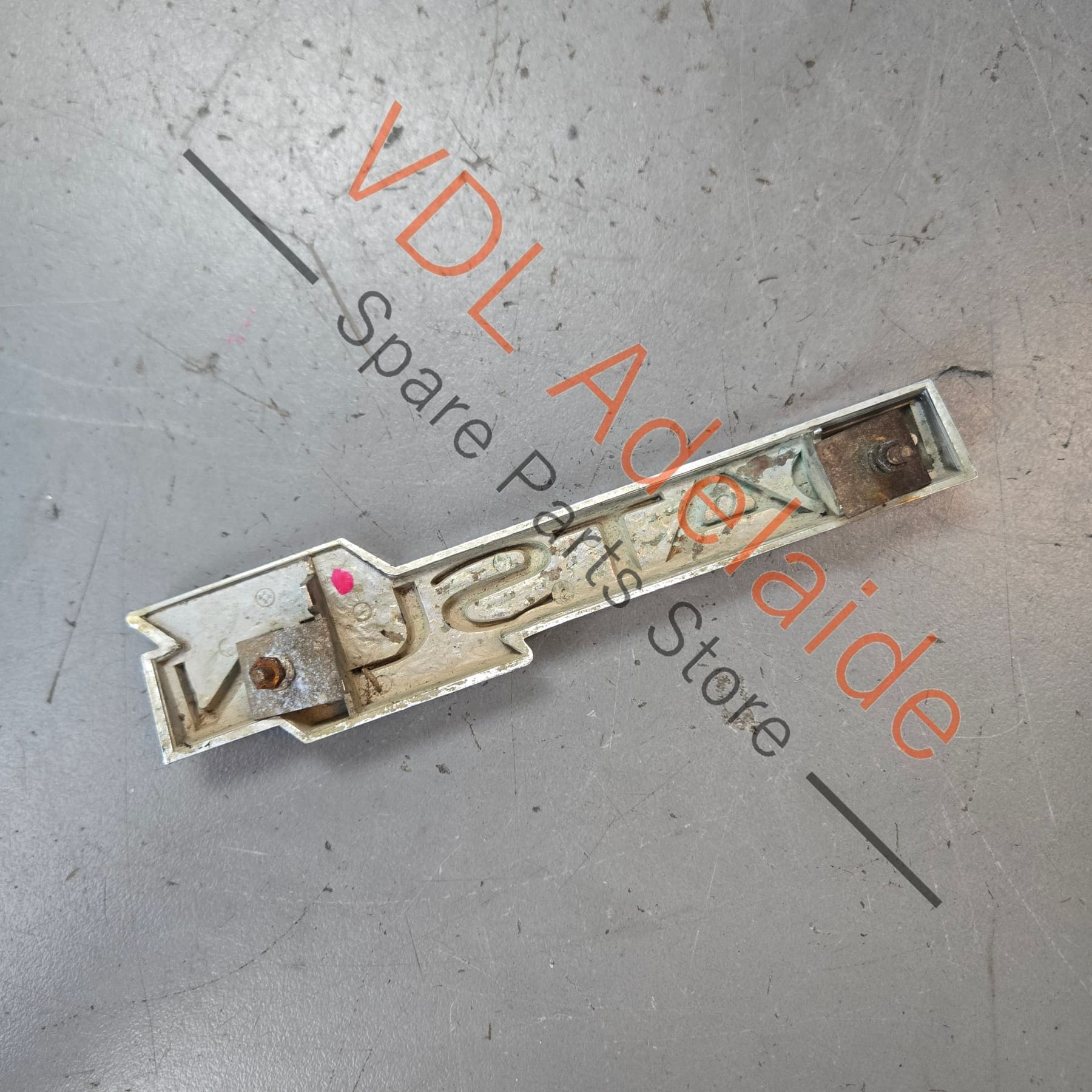 Datsun 1600 510 Front Radiator Grille Badge Emblem Genuine Chrome - Image 7