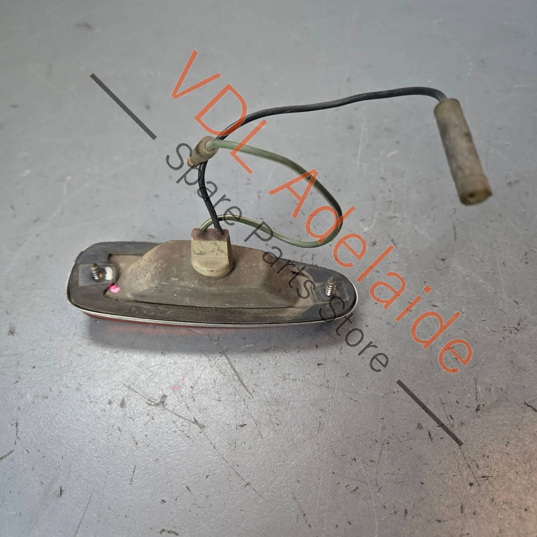 Datsun C110 Skyline 240K Front Left Indicator Light for Fender Genuine Original Kenmeri - Image 3
