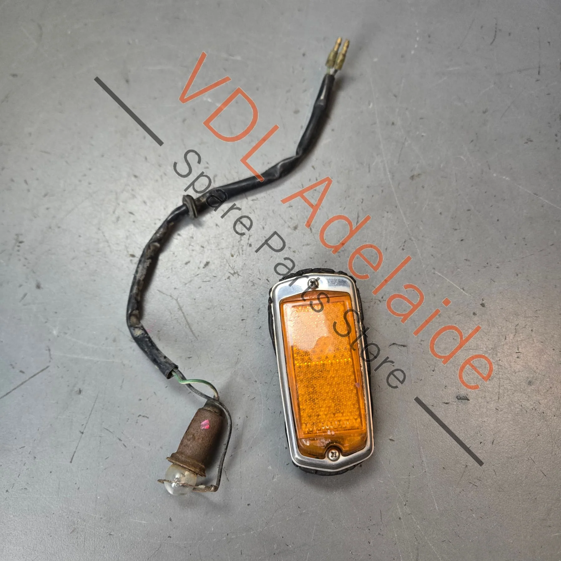 Datsun 1600 510 Front Fender Indicator for American models Genuine Original - Image 2