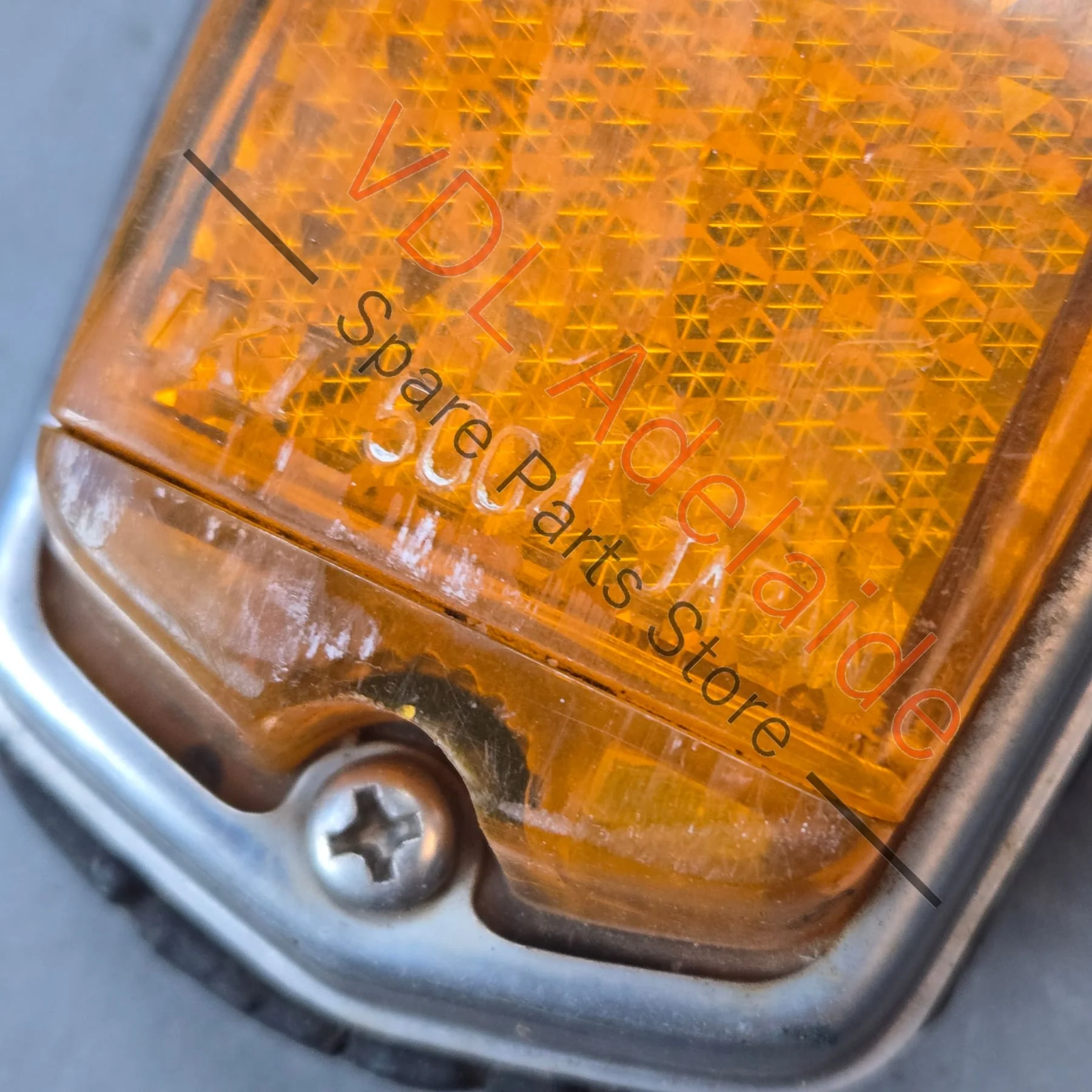 Datsun 1600 510 Front Fender Indicator for American models Genuine Original - Image 4