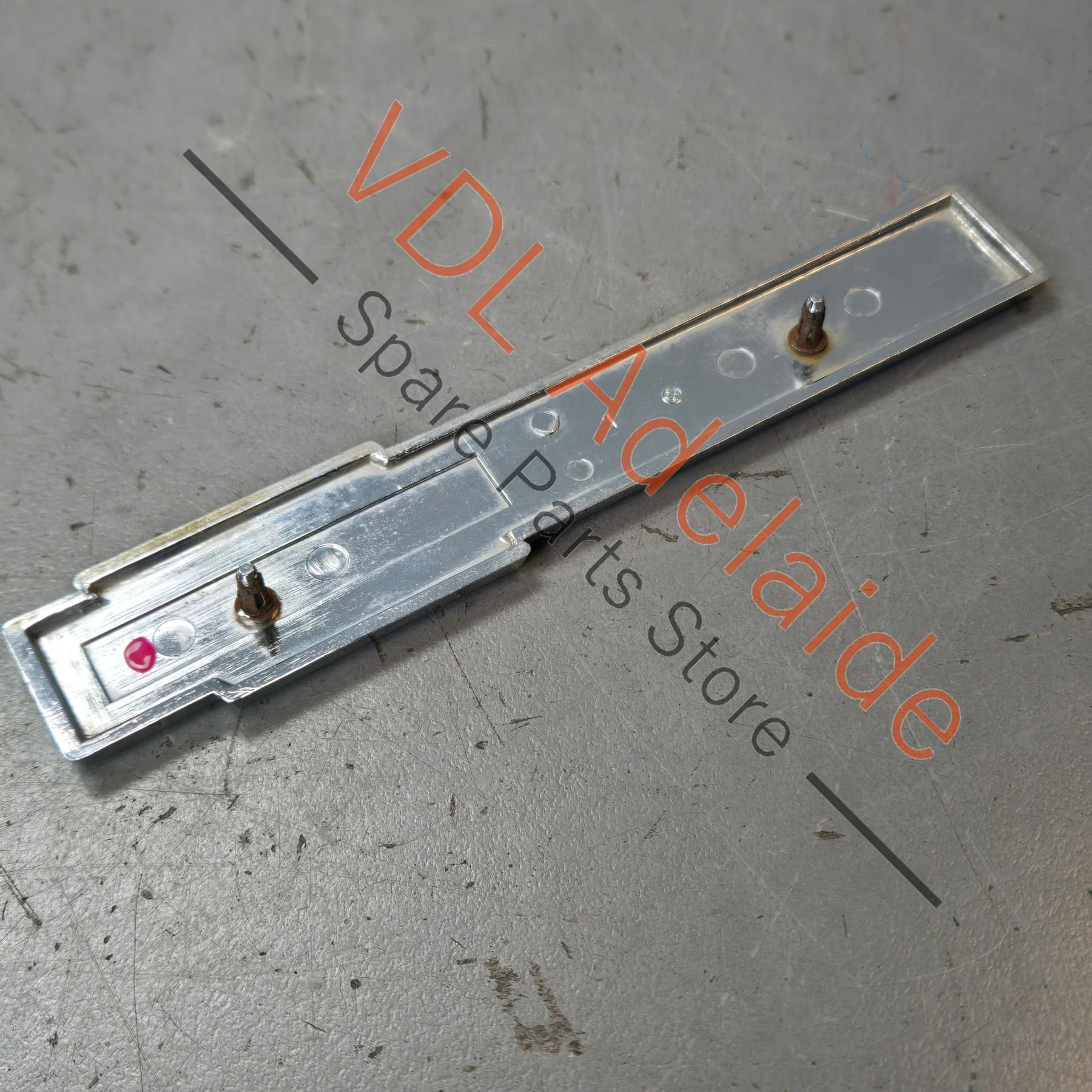 Datsun 1600 SSS 510 Boot Trunk Badge Emblem Genuine Original - Image 7