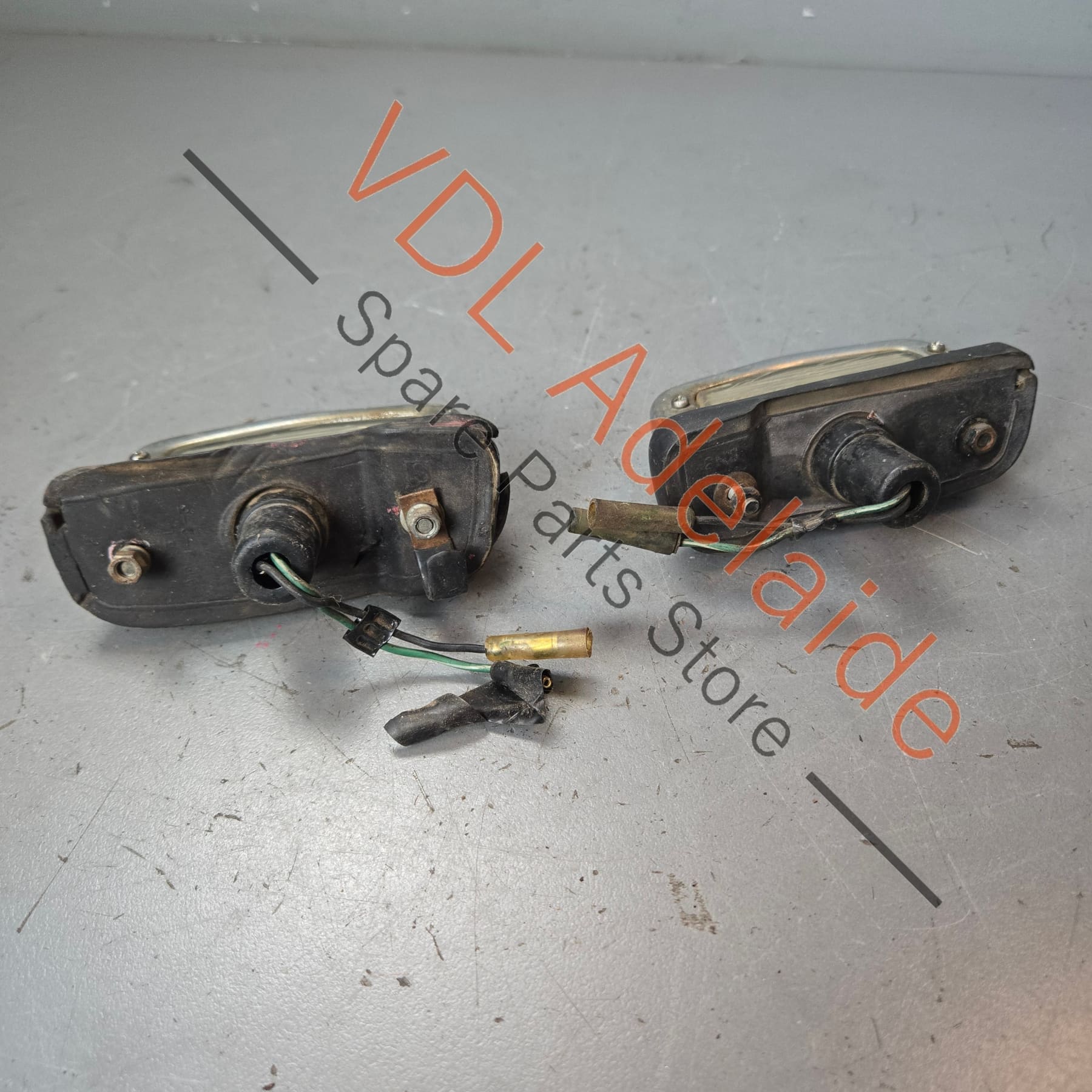 Datsun 1600 510 Licence Plate Light Pair for USA Sedan or Australian Wagon #02 - Image 2