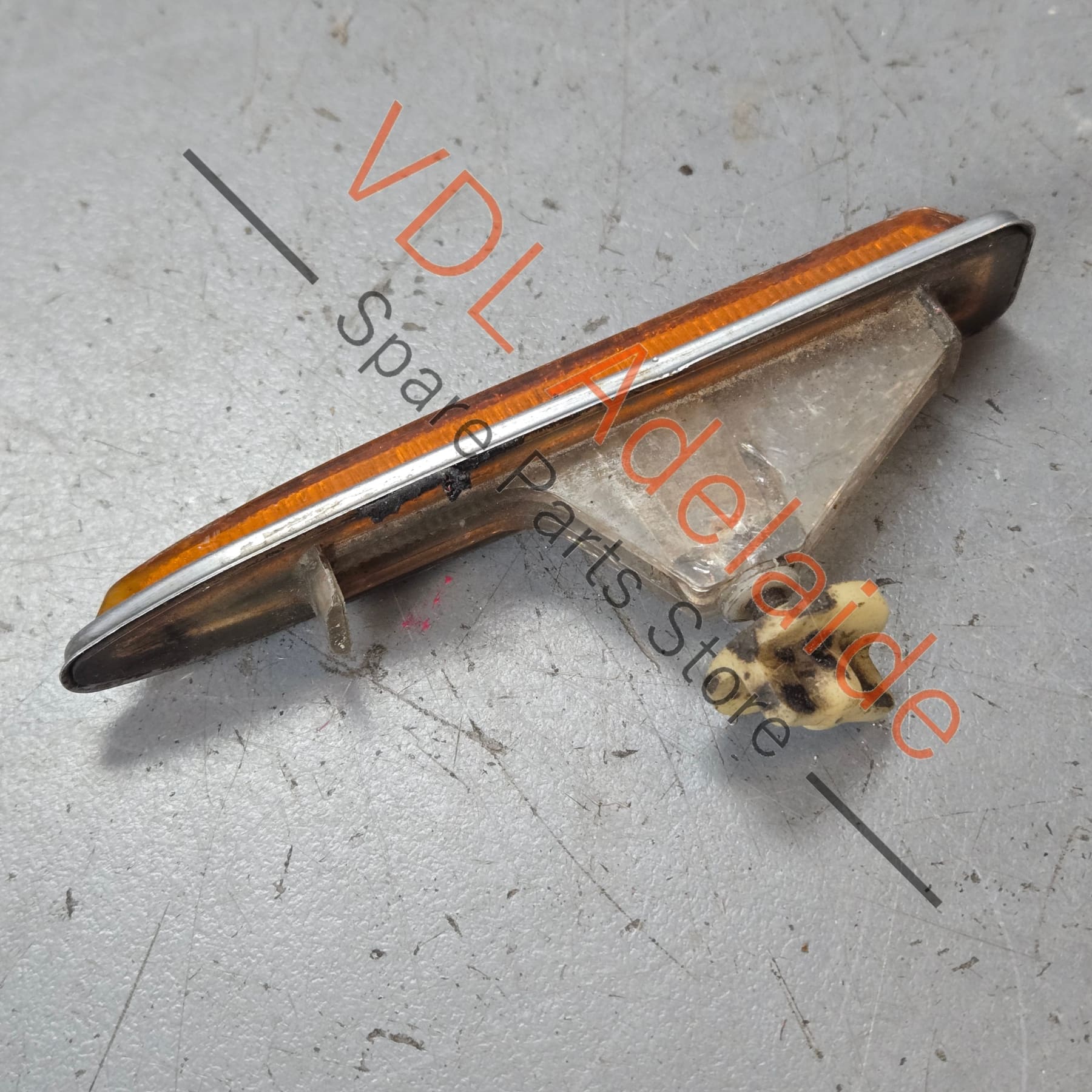 Datsun 1600 510 Front Fender Indicator Lens Suit Left or Right #02 - Image 5
