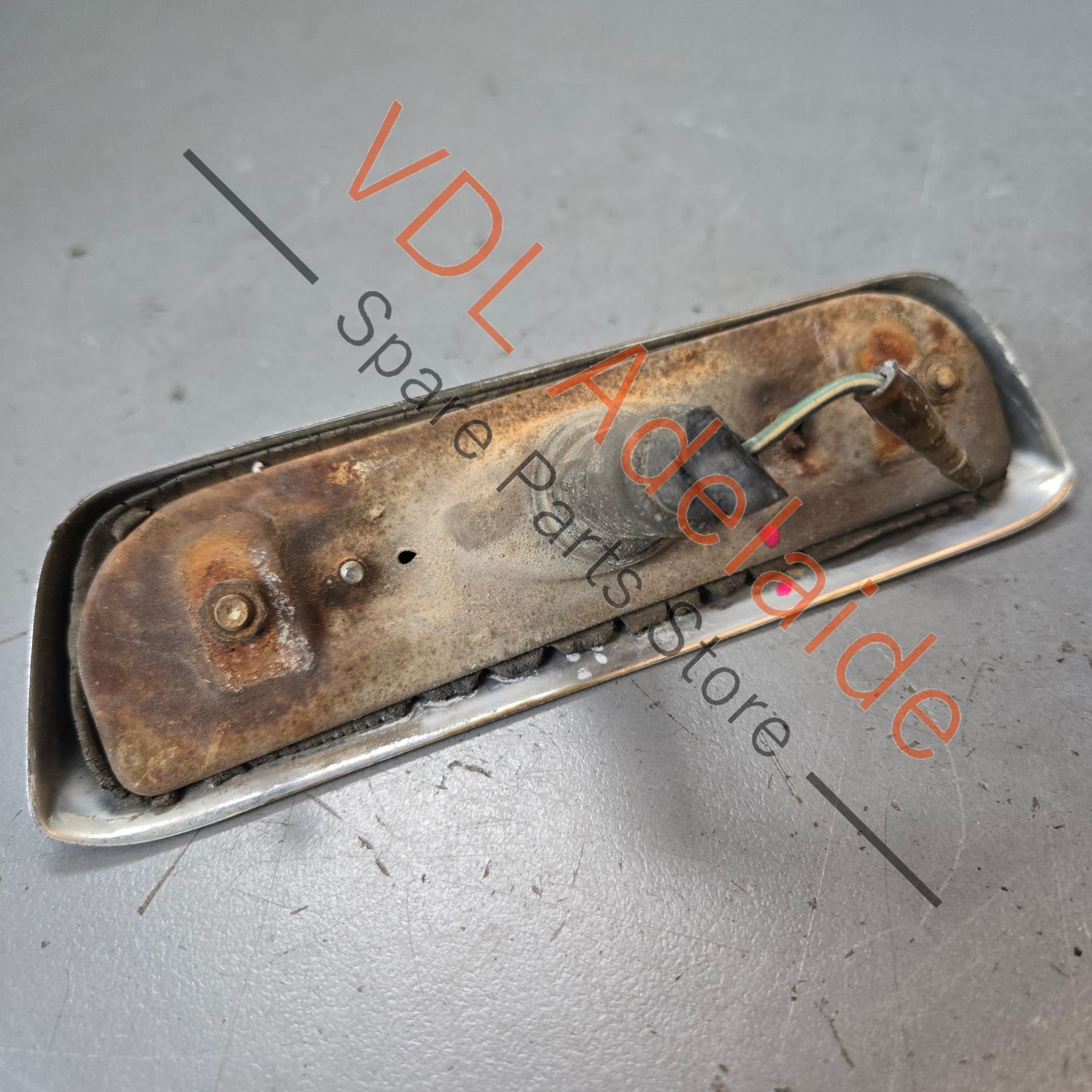 Datsun 1600 510 Genuine Original Licence Plate Light for Rear Bumper - Image 7