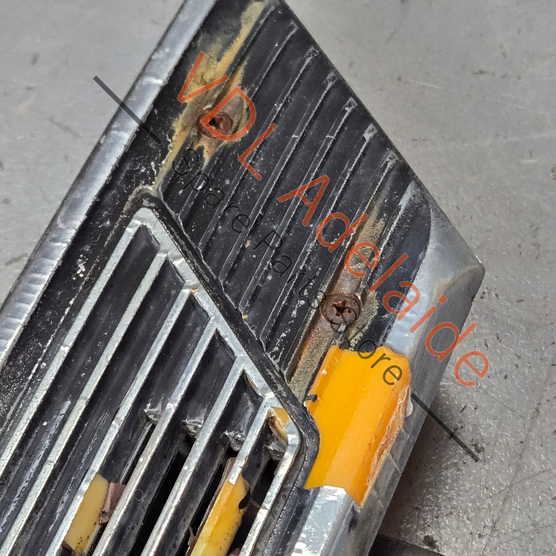 Datsun 1600 510 Rear C-Pillar Exterior Vents Pair - Image 3