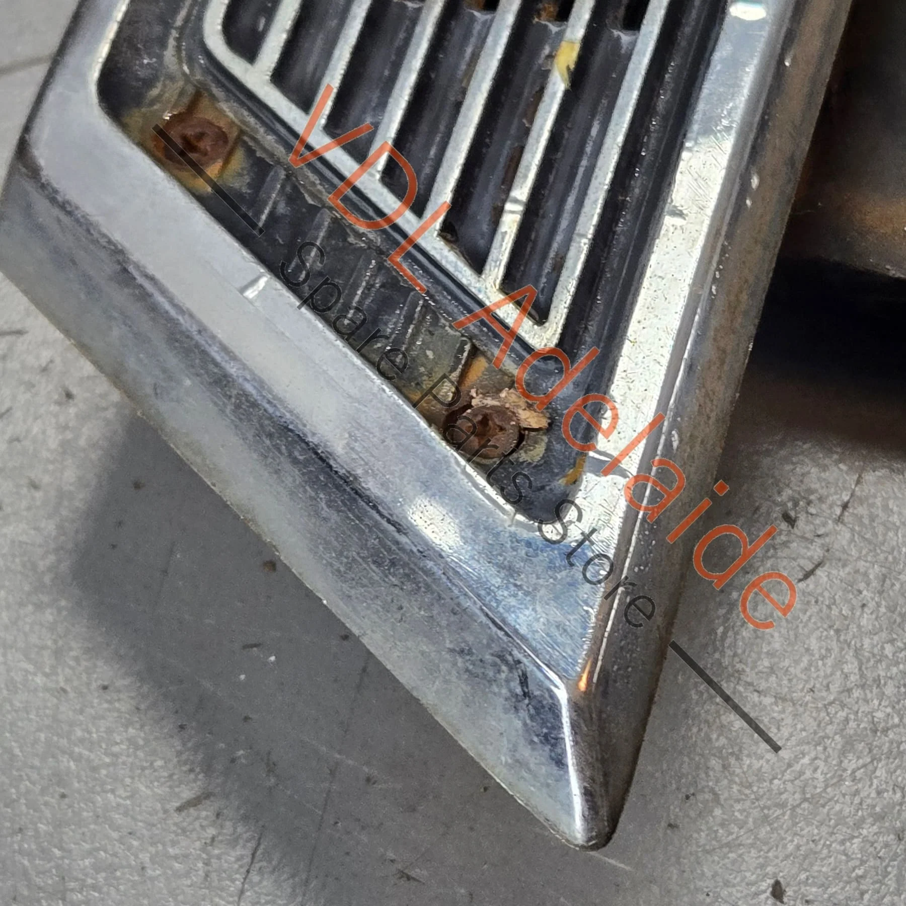 Datsun 1600 510 Rear C-Pillar Exterior Vents Pair - Image 5