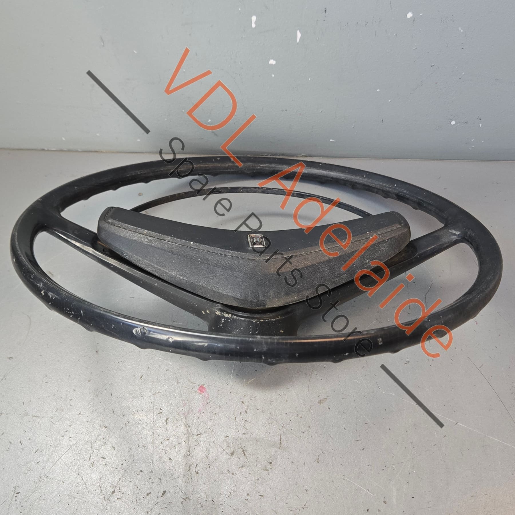 Datsun 1600 510 Original Steering Wheel Complete with Horn Pad Ring Button 48420-A0800 D8400-A1100 - Image 8