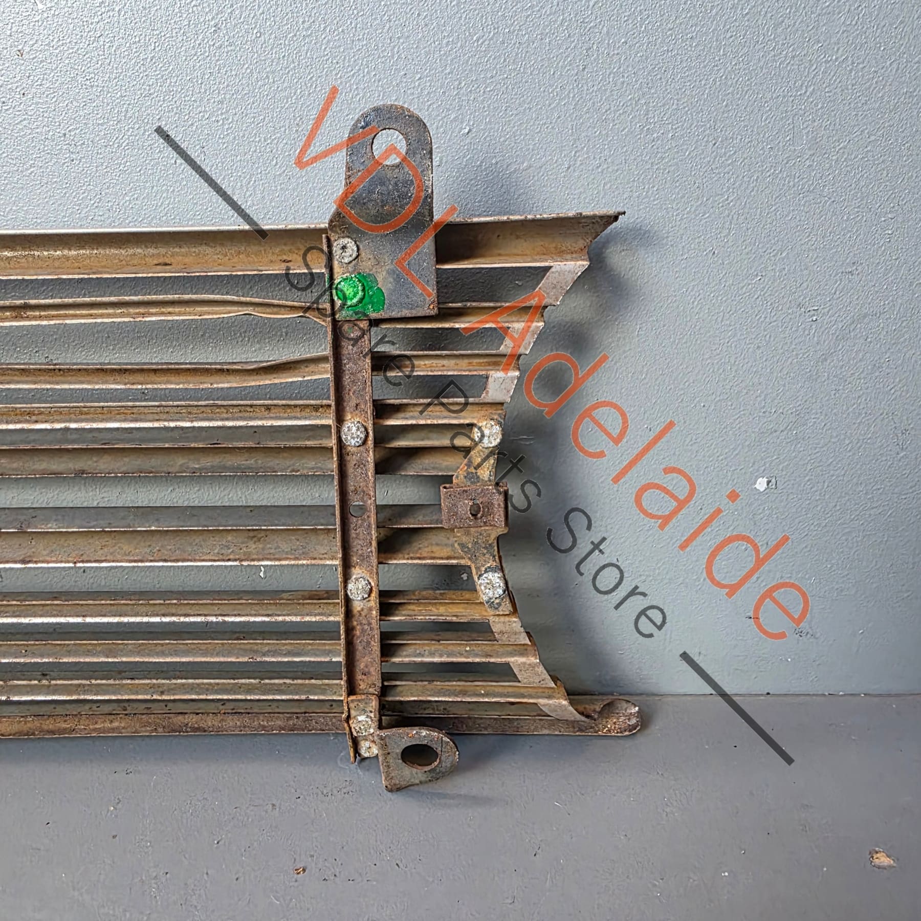 Datsun 1600 510 1969 Front Grille with Centre Badge - Image 8