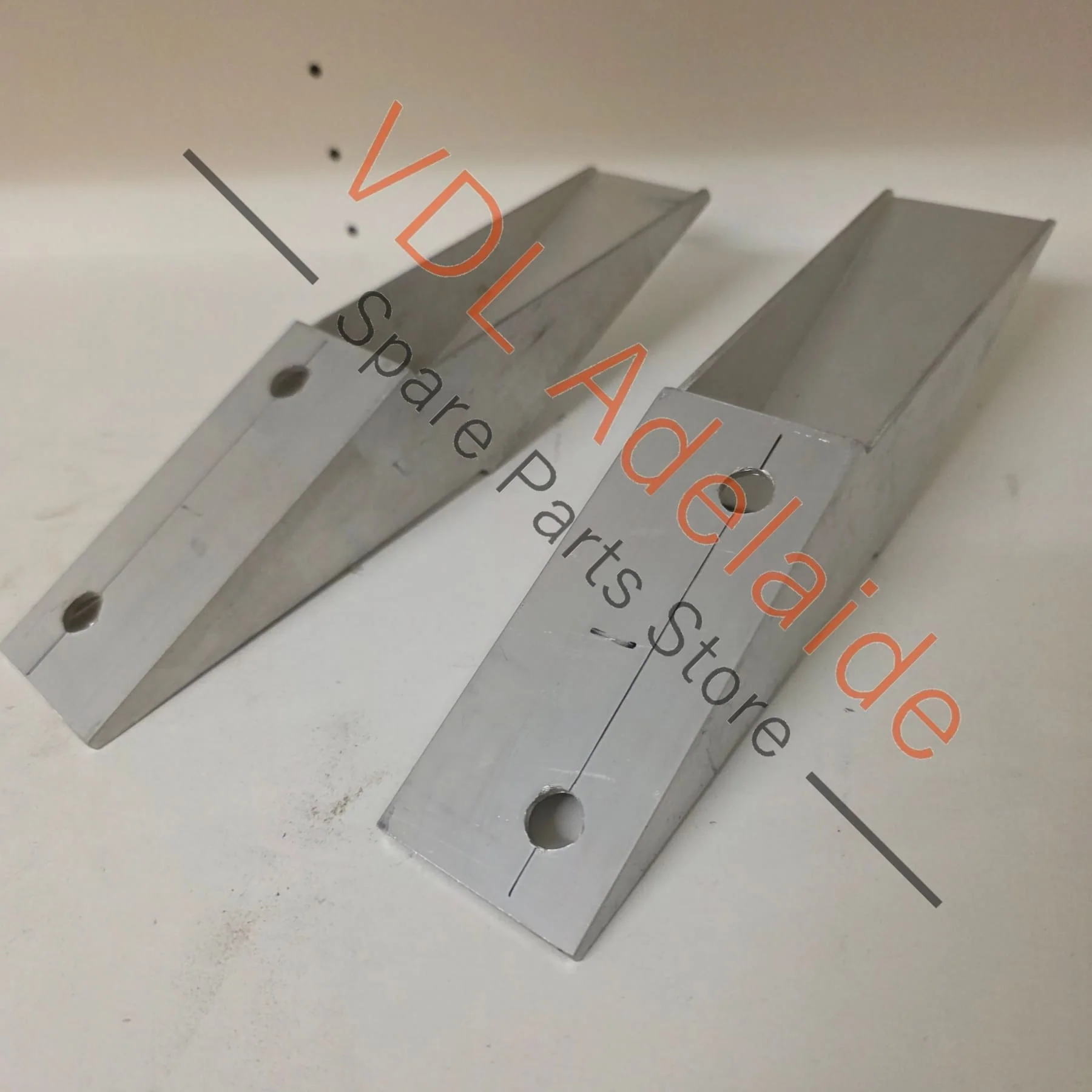 Datsun 510 1600 Bluebird Lightweight Fibreglass Bumper Bar Set Front & Back 3.4kg pair! Aftermarket - Image 11
