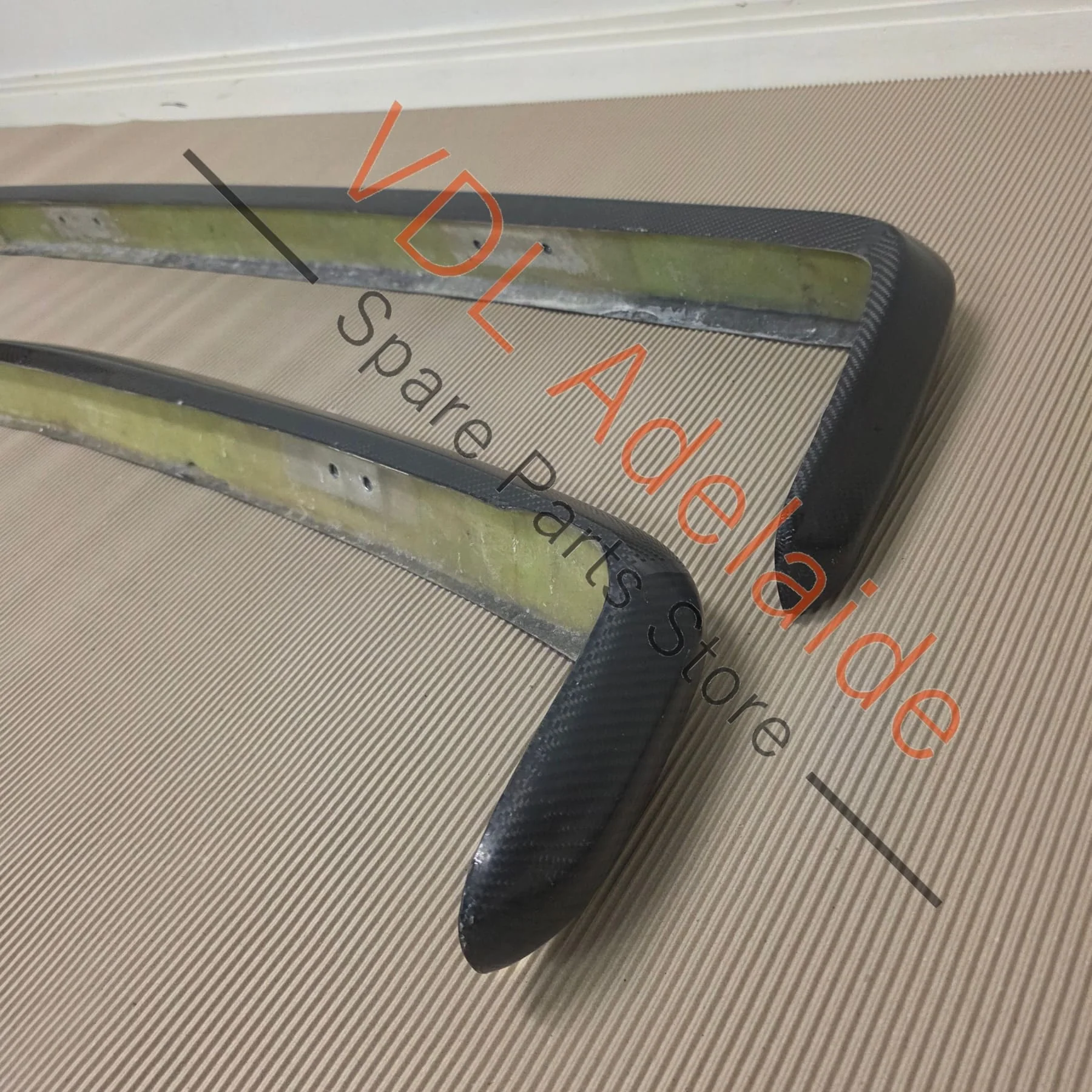Datsun 510 1600 Bluebird Lightweight Exposed Carbon Fibre Bumper Bar Set Front & Back 2.5kg pair! Aftermarket - Image 6