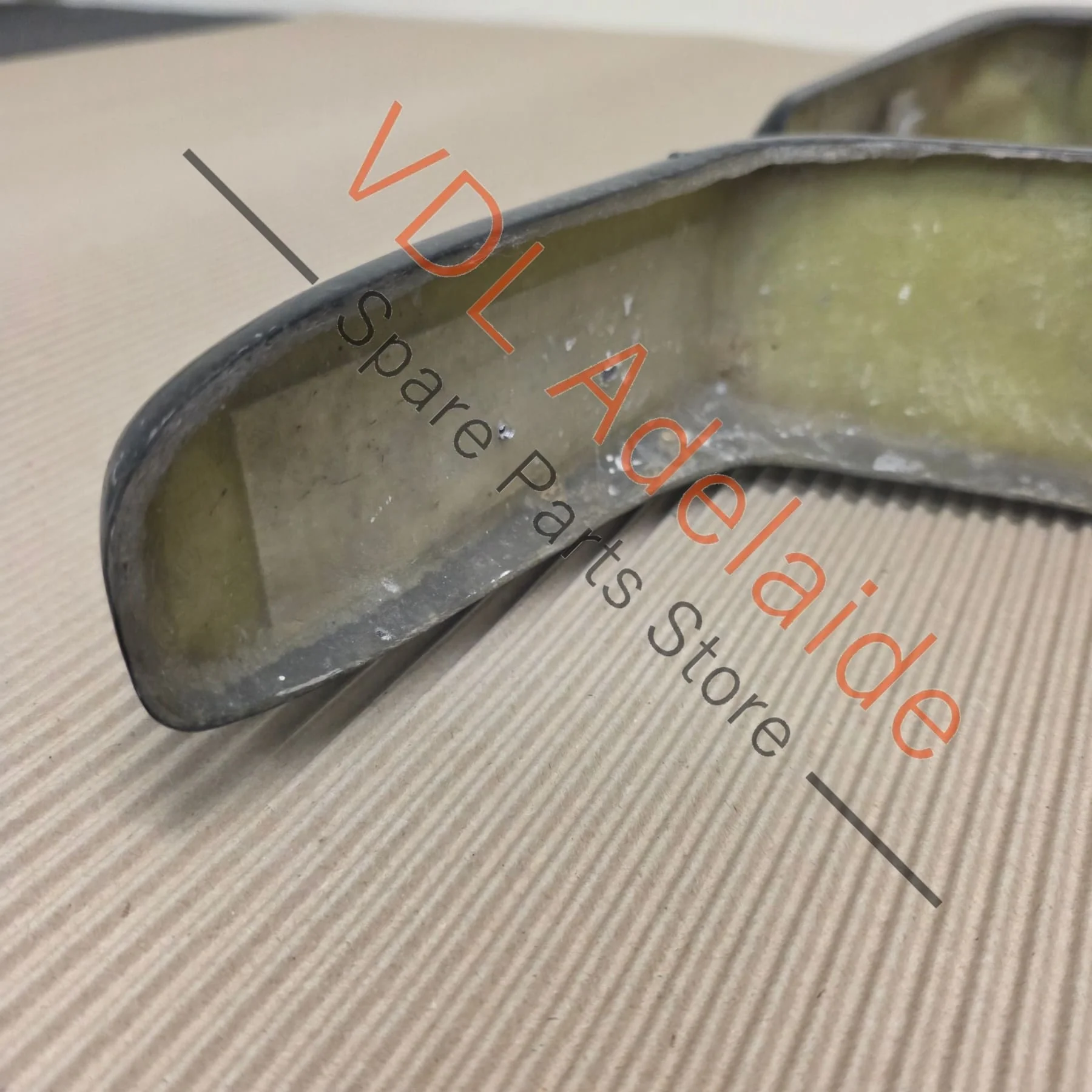 Datsun 510 1600 Bluebird Lightweight Exposed Carbon Fibre Bumper Bar Set Front & Back 2.5kg pair! Aftermarket - Image 7