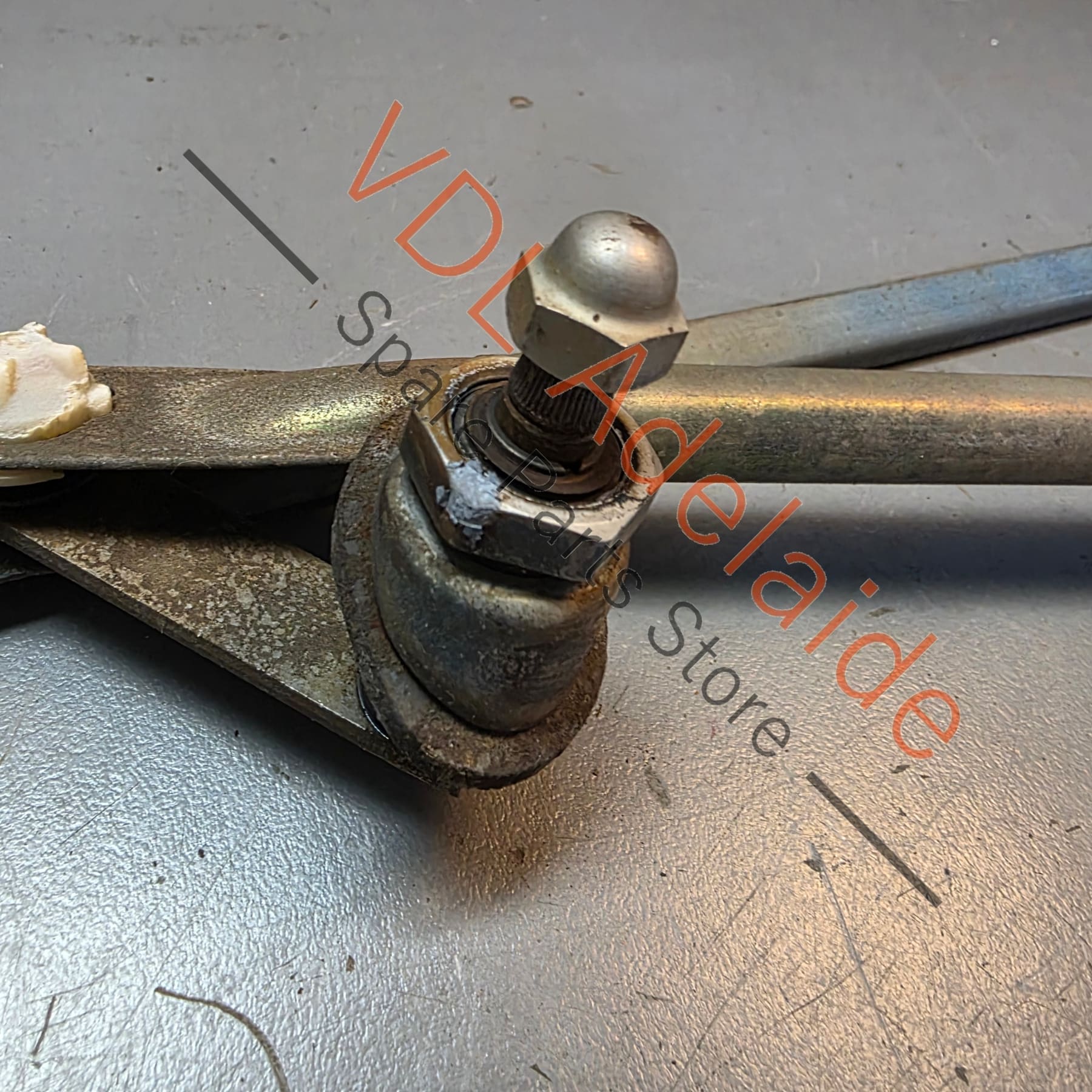 Datsun C110 240K Kenmeri Skyline Windscreen Wiper Motor & Linkage Arm Set - Image 2