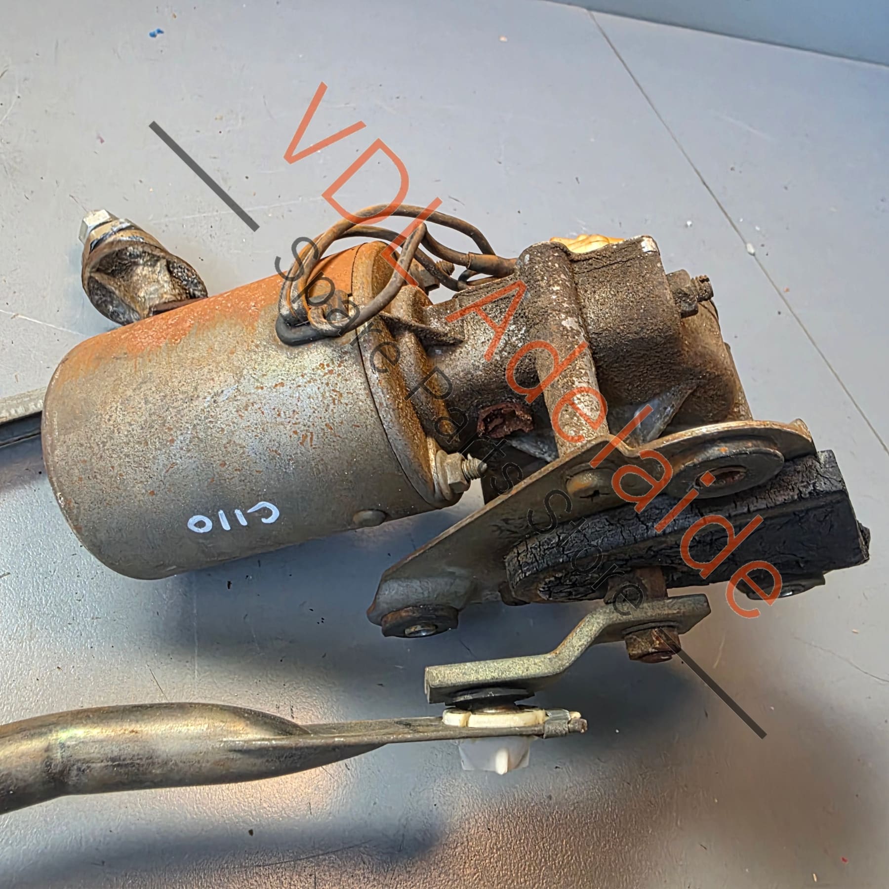Datsun C110 240K Kenmeri Skyline Windscreen Wiper Motor & Linkage Arm Set - Image 5