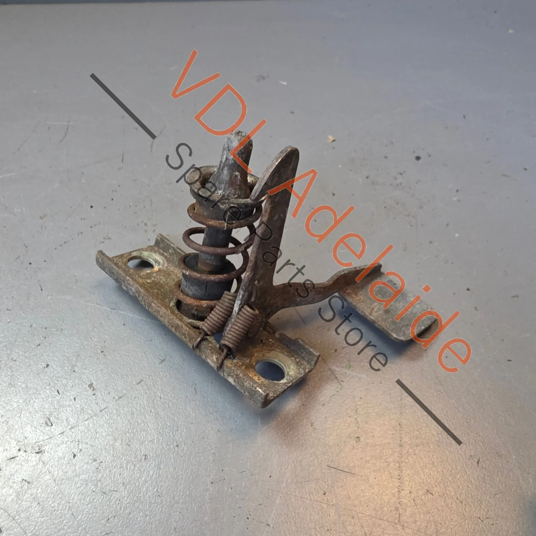 Datsun 1600 510 Bonnet Hood Catch Latch Popper Spring #02 RHD - Image 2