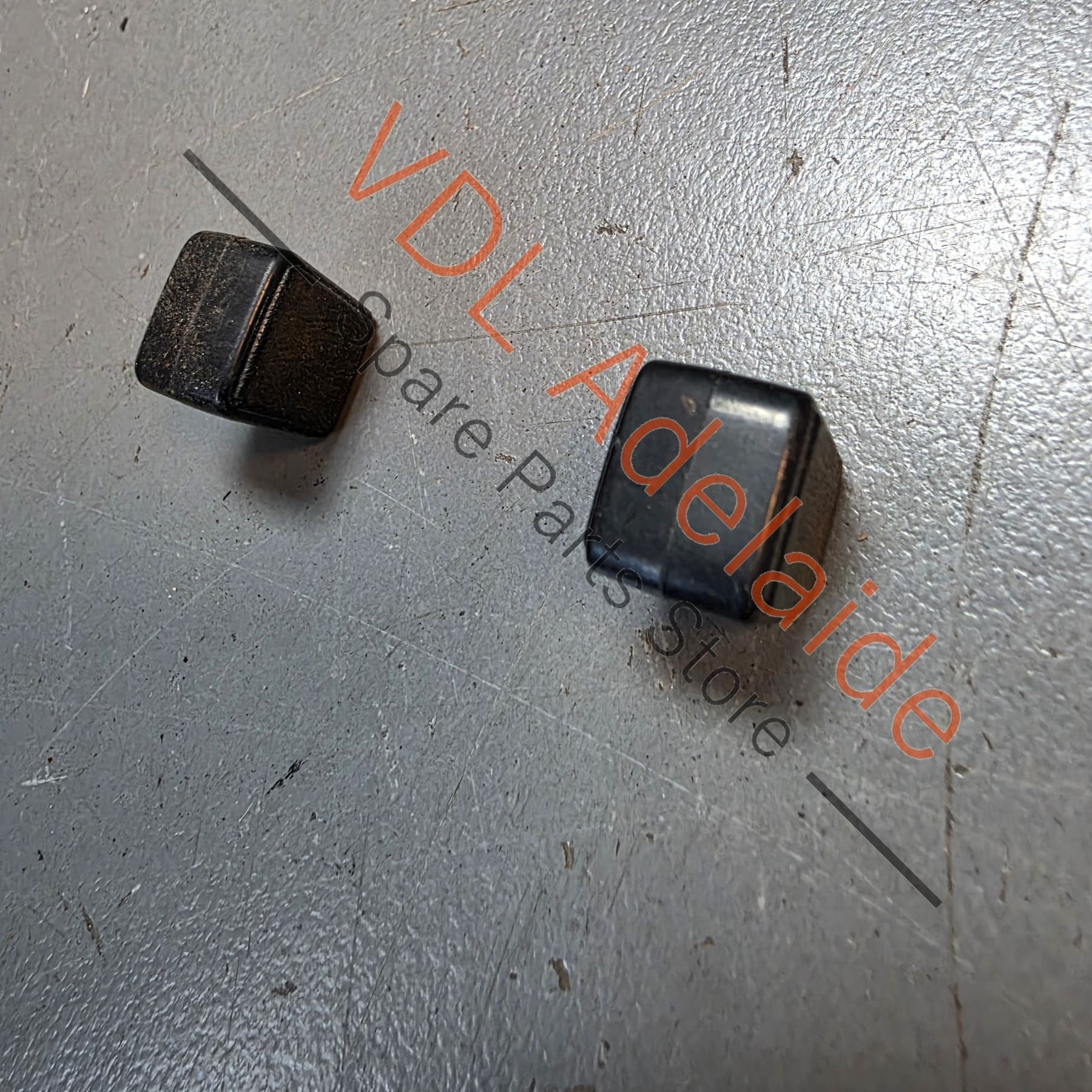Datsun 1600 510 Original Air Vent & Heater Control Knob Trims (1x Pair) #01 - Image 3