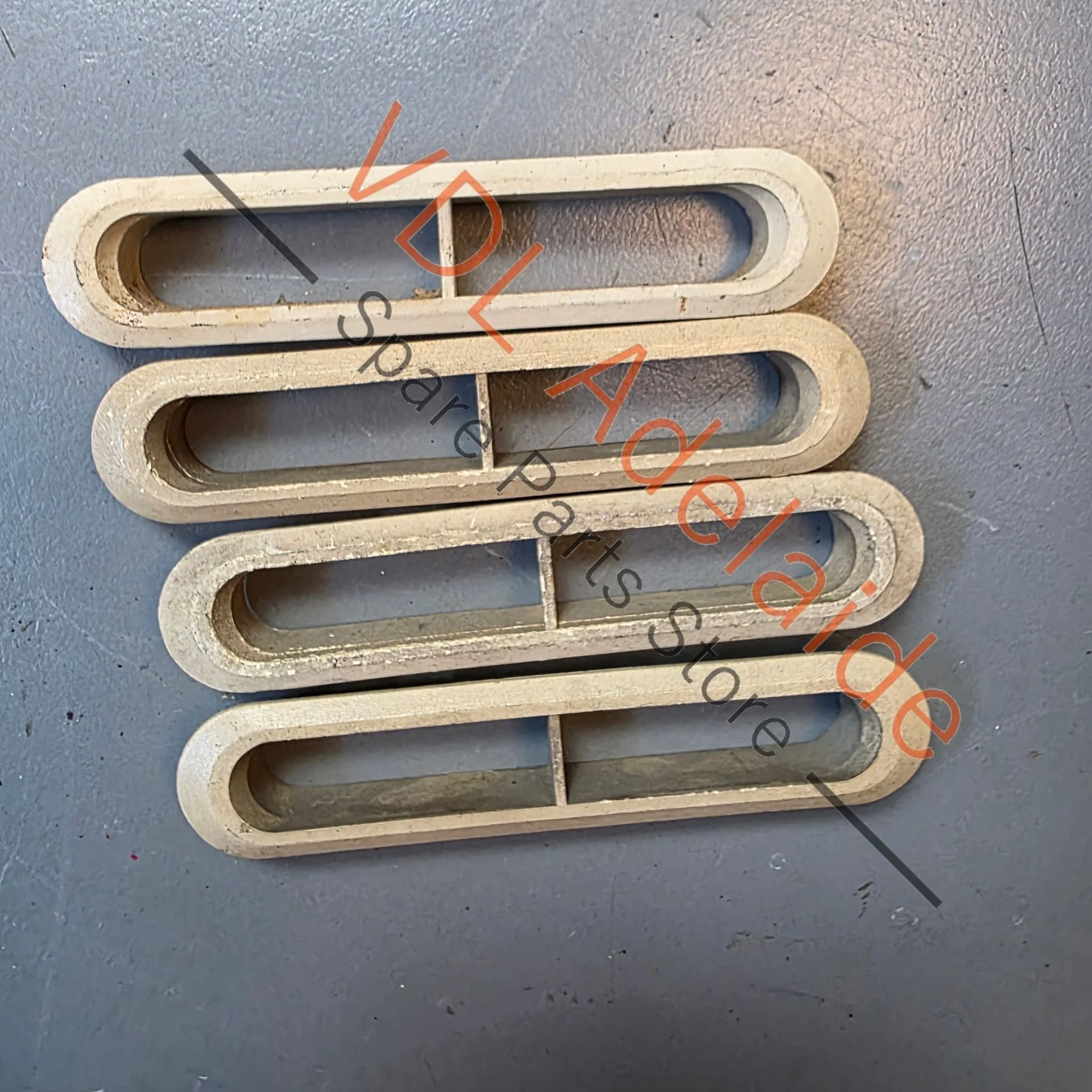 Datsun 1600 510 Rear Interior Pillar Vent Trim Set 73960-21000 Original #03 - Image 3