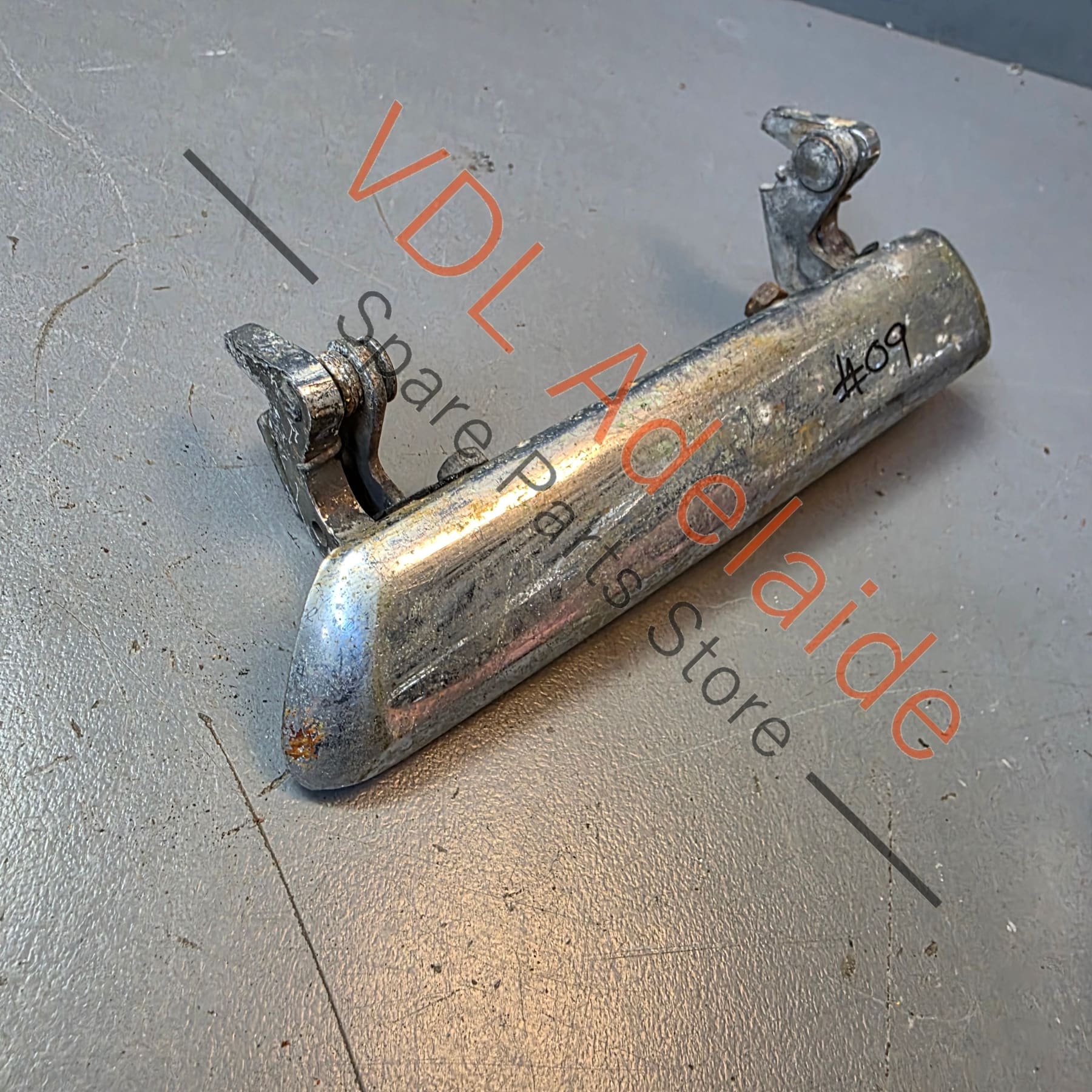 Datsun 1600 510 Exterior door handle Rear #09 - Image 2
