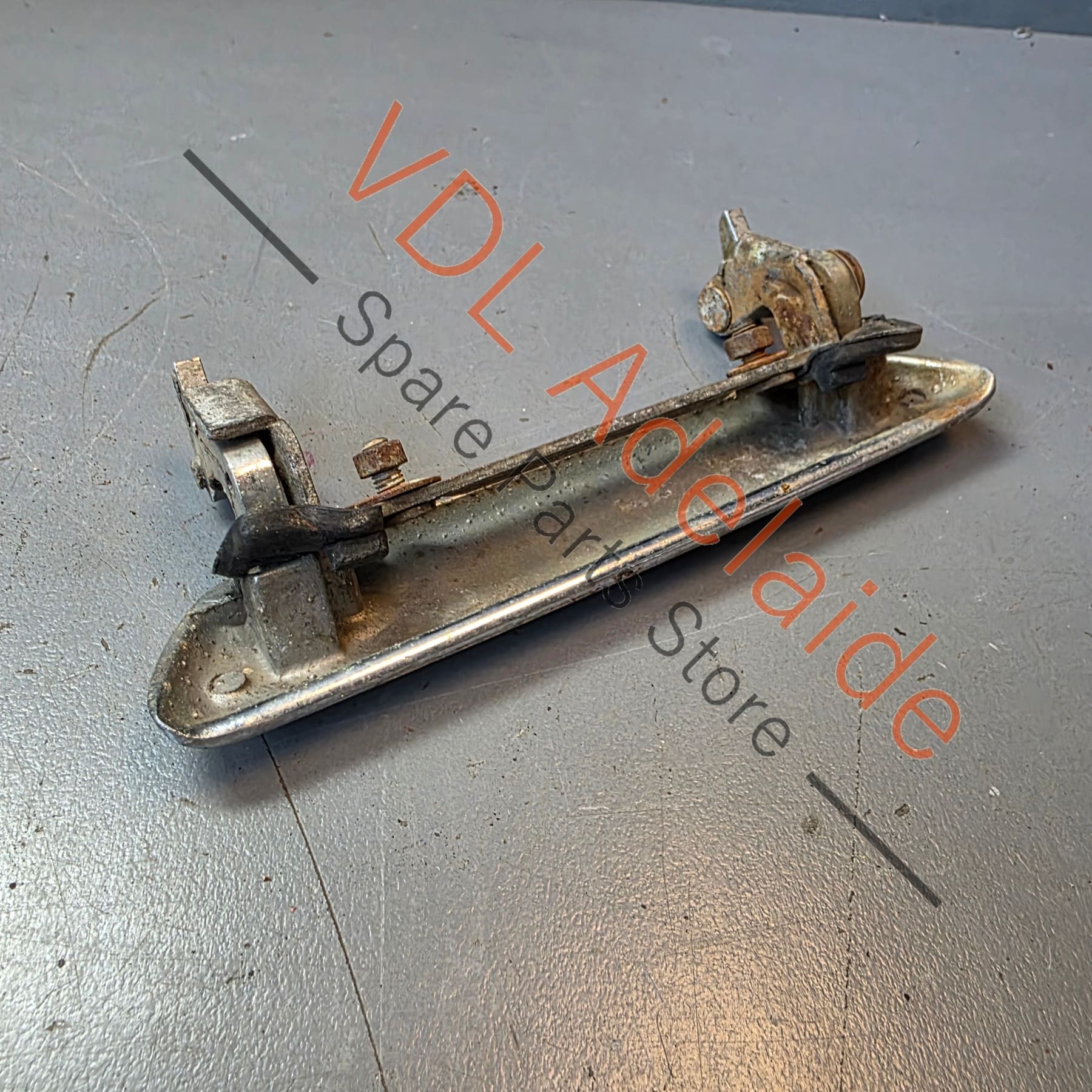 Datsun 1600 510 Exterior door handle Rear #09 - Image 4
