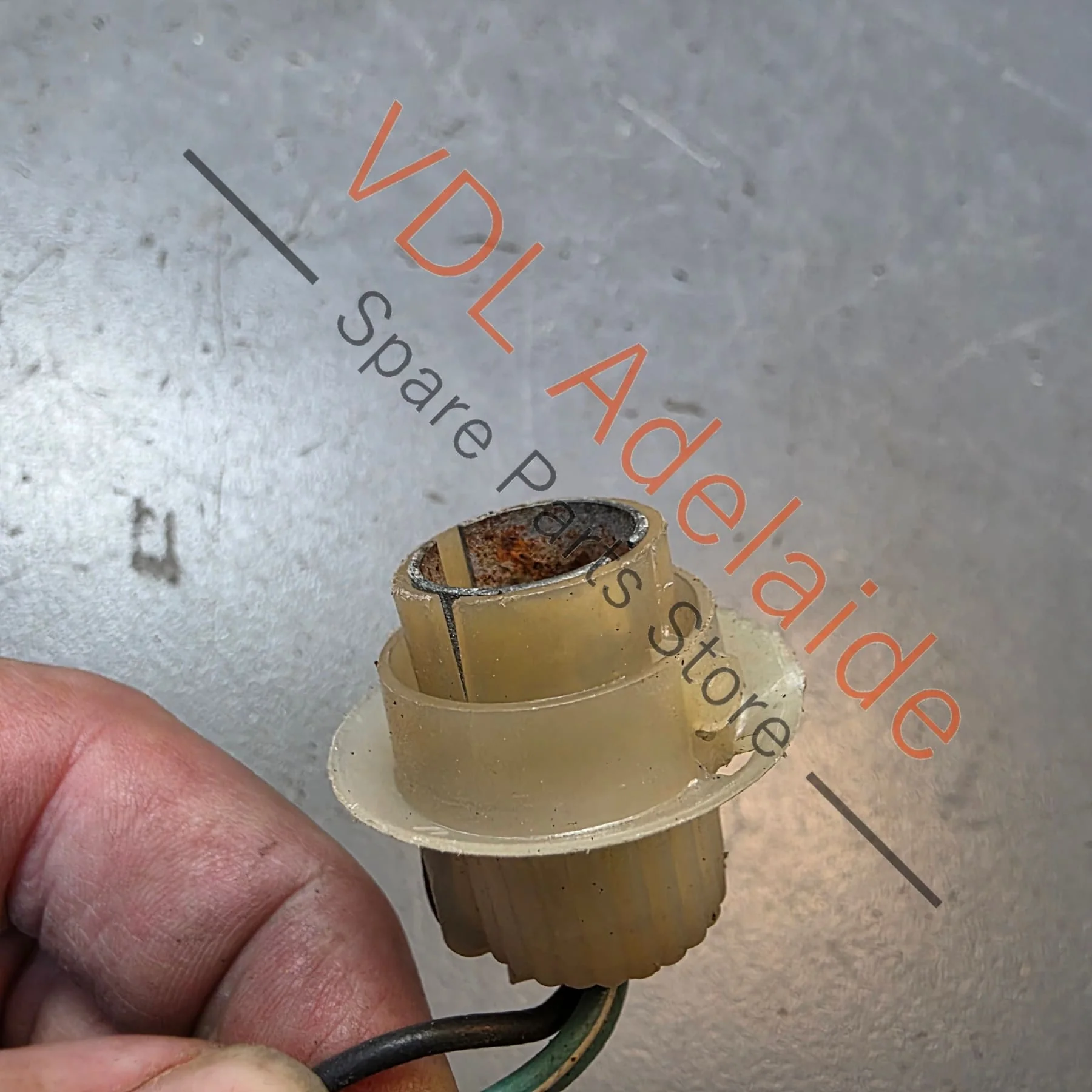 Datsun 510 1600 Tail light Wiring Harness Cable 26551-A2200 - Image 5