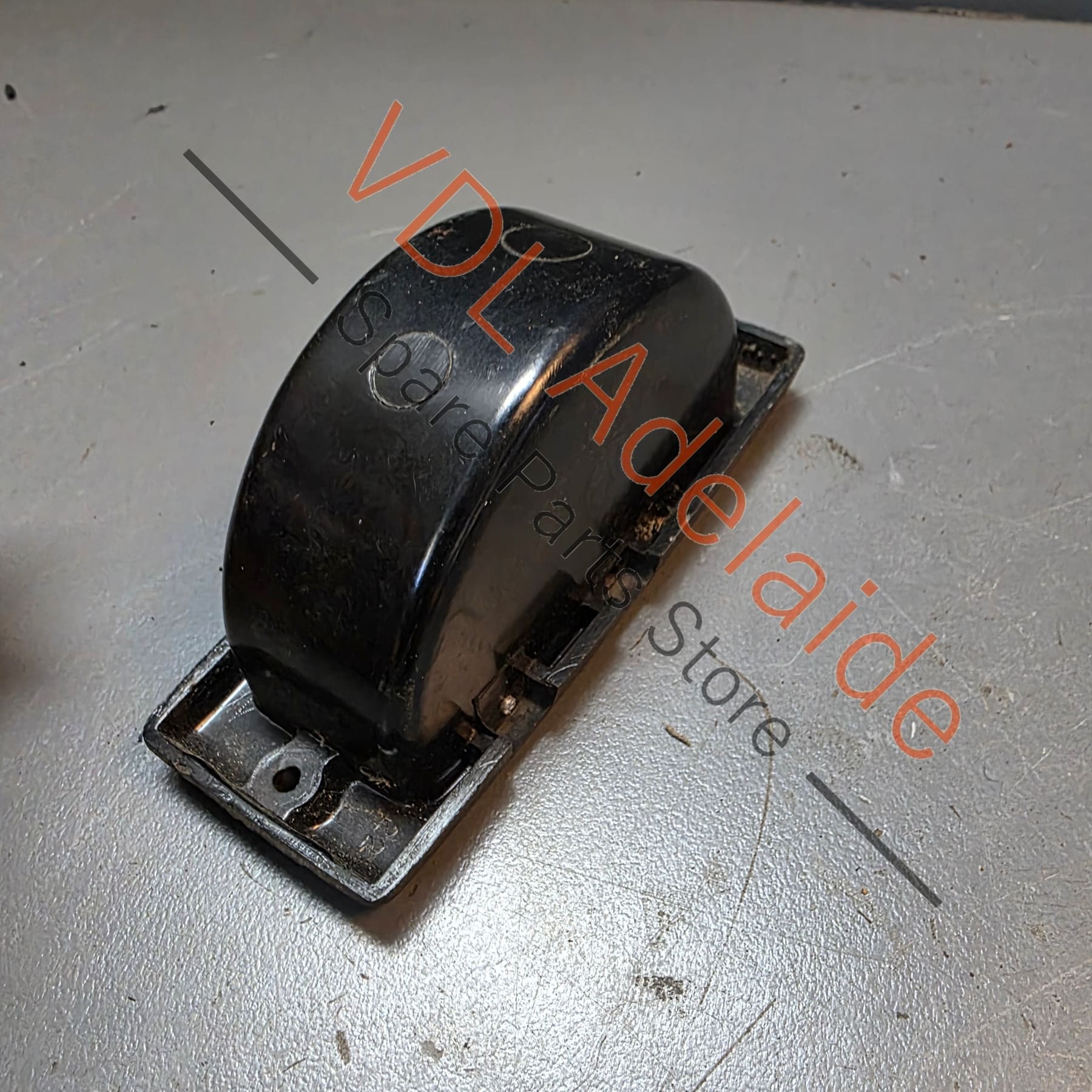 Datsun 510 1600 Rear Door Ash Tray #01 - Image 4